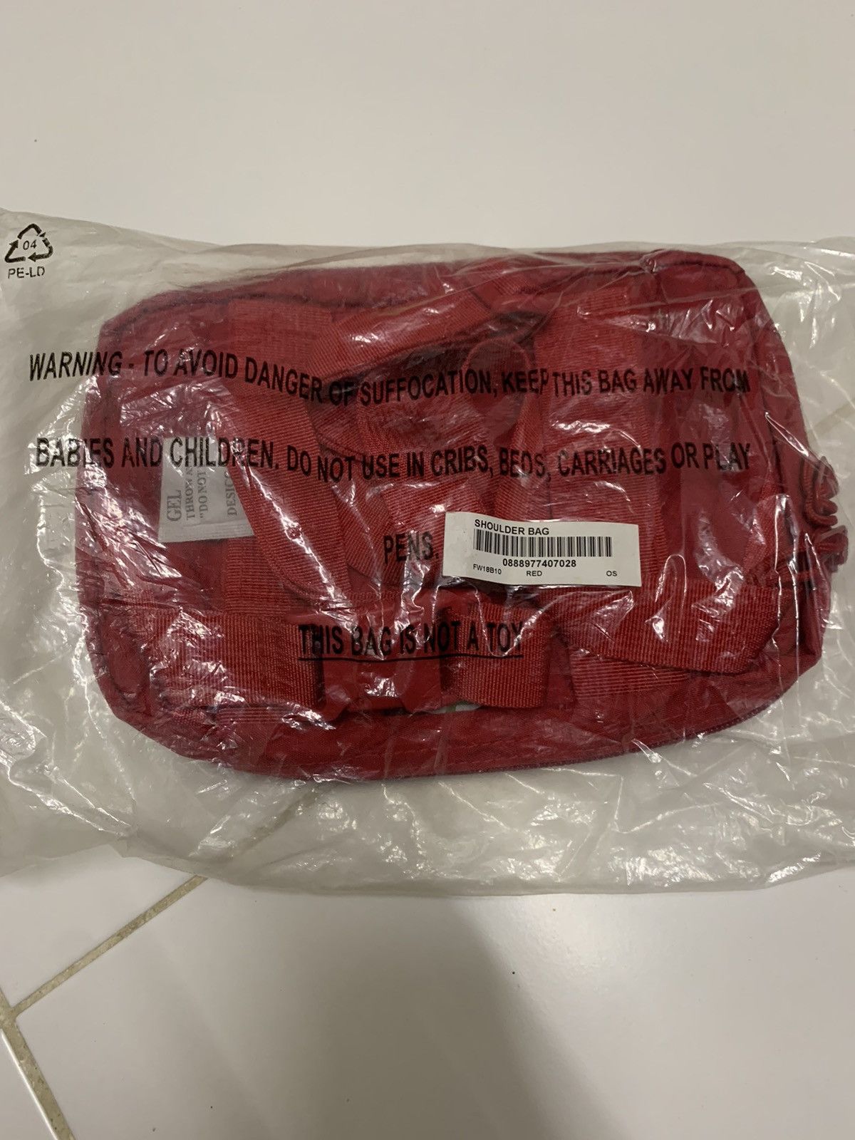 Supreme BNWT Supreme FW18 Shoulder Bag Red Size ONE SIZE - 7 Thumbnail