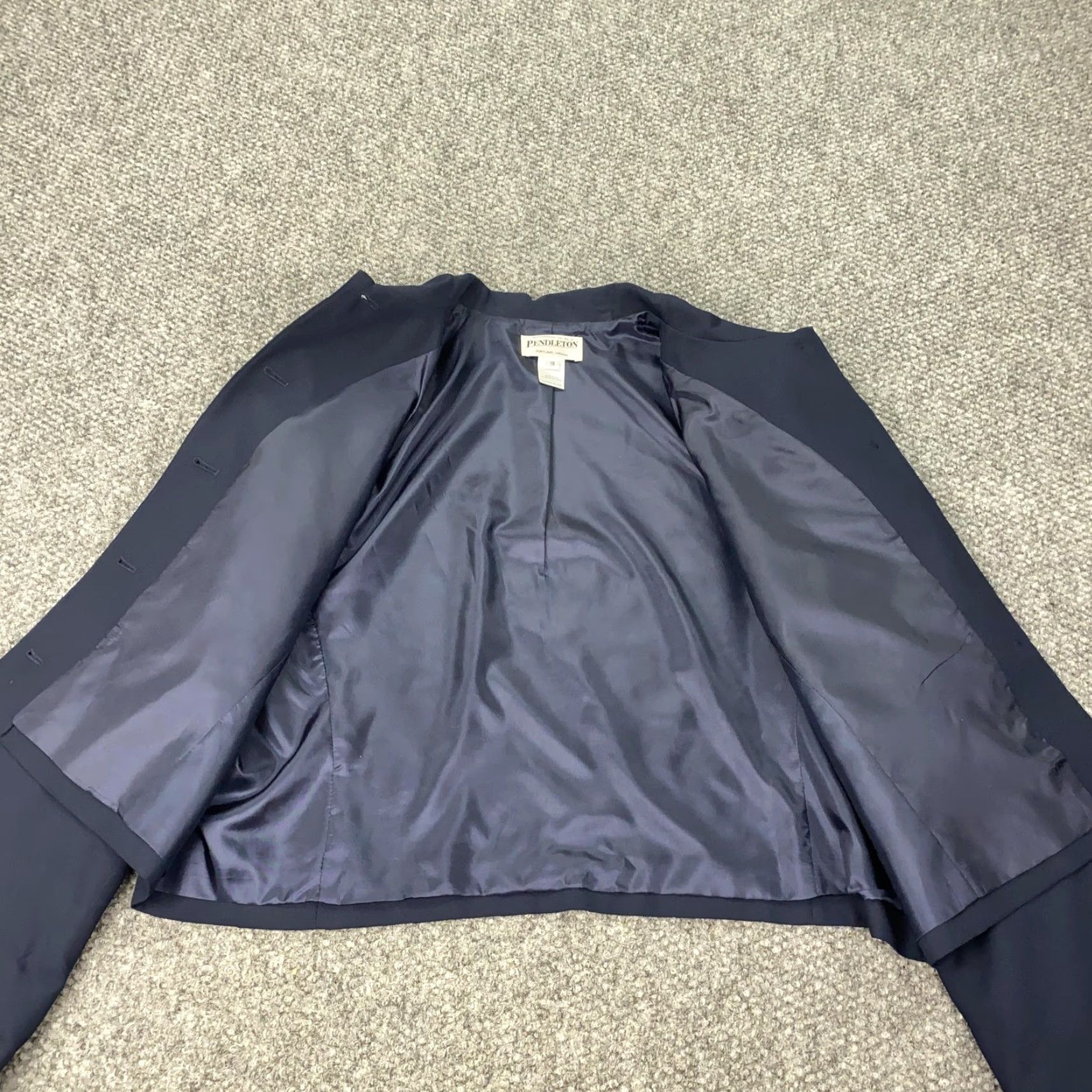 Pendleton Pendleton Jacket Womens 18 Navy Blue Button Front Cropped Lined Blazer Made in USA Polyest Size XXL / US 16-18 / IT 52-54 - 6 Thumbnail