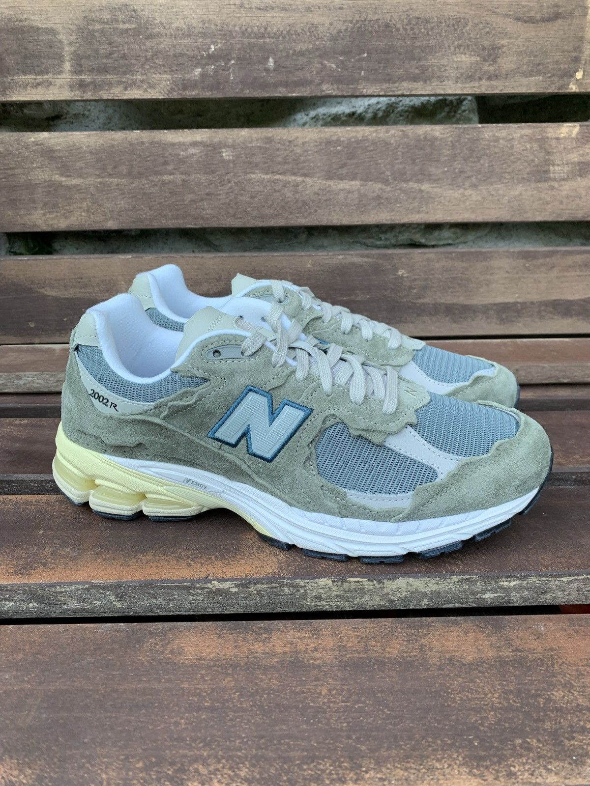 New Balance New Balance 2002R Protection Pack Mirage Gray Japan M2002RD Size US 9 / EU 42 - 2 Thumbnail