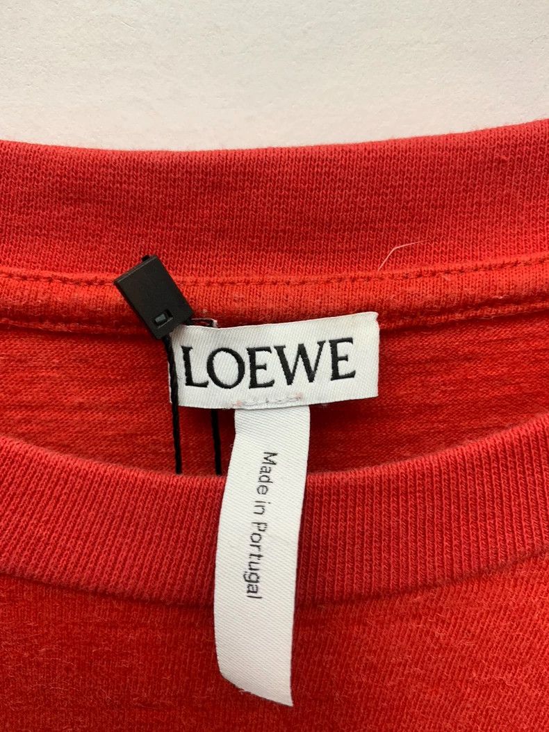 Loewe LOEWE Red T-shirt, L size, with a special portrait design Size L / US 10 / IT 46 - 3 Thumbnail