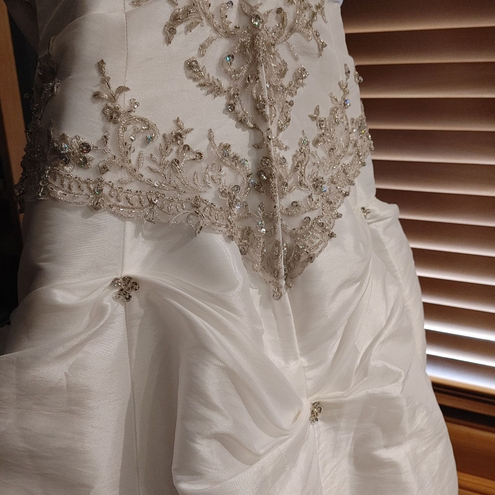 Other Strapless Wedding Gown w/ Beading and Tufted Skirt -STUNNING Size XL / US 12-14 / IT 48-50 - 5 Thumbnail