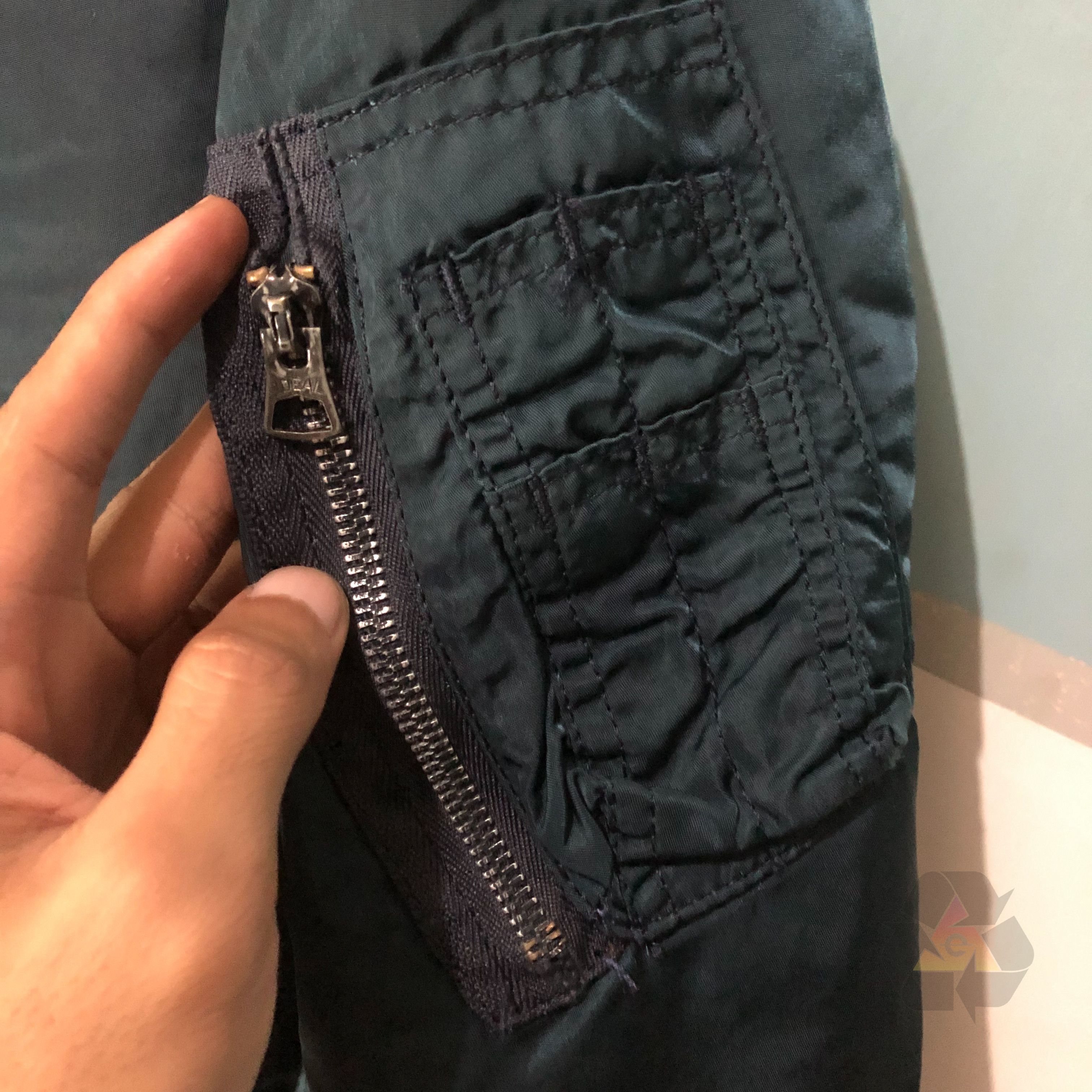 Alpha Industries Vintage Alpha Industries Flayer's Mil-J-82790J USAF MA-1 Size US L / EU 52-54 / 3 - 10 Thumbnail
