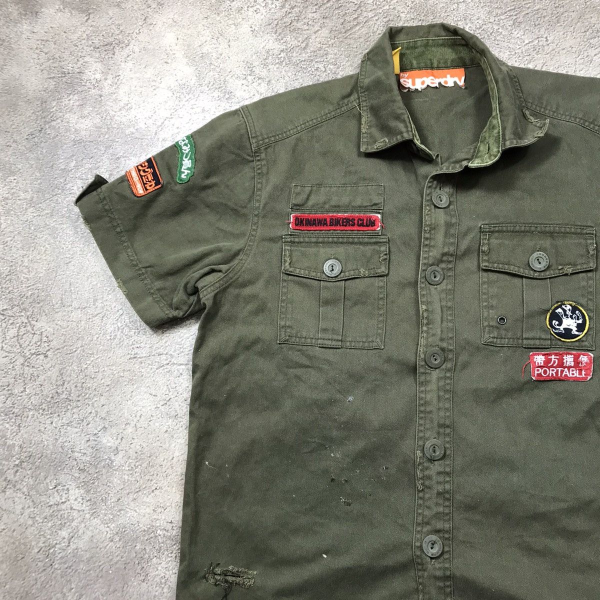 Vintage Vintage Superdry Military Shirt Faded Olive Streetwear Y2K L Size US L / EU 52-54 / 3 - 2 Thumbnail