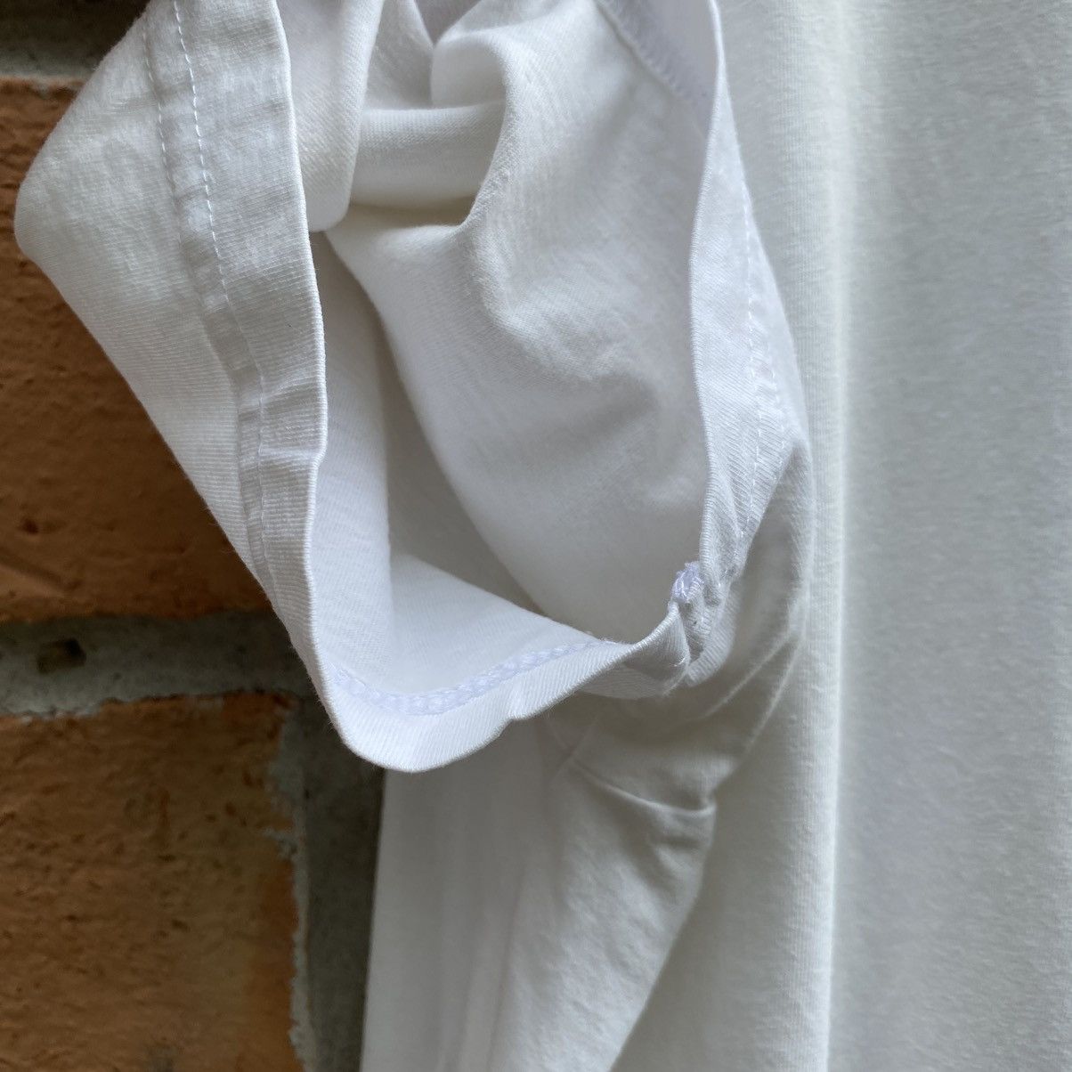 Ne-Net Ne-Net White T-shirt with Black Bunny Print Size US M / EU 48-50 / 2 - 10 Thumbnail