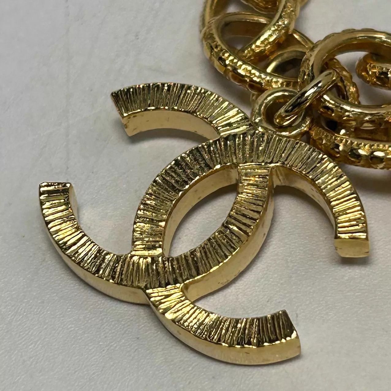 Chanel Chanel White Leather Chain Bow Logo Waist Chain Size ONE SIZE - 5 Thumbnail