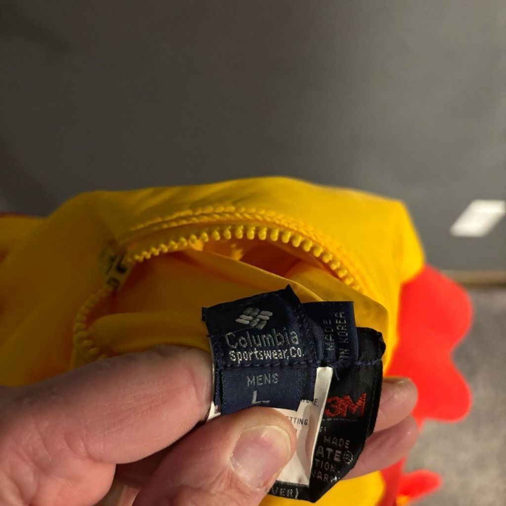 Columbia Men’s Columbia Reversible Puffer Jacket in Yellow and Red Size US L / EU 52-54 / 3 - 11 Thumbnail