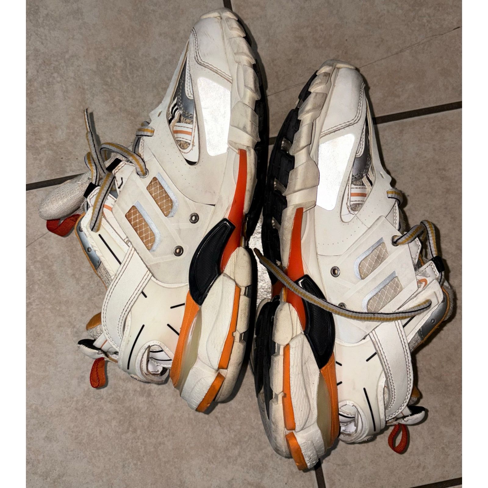 Balenciaga Balenciaga track 37 running size 7 women’s pre owned Size US 7 / IT 37 - 5 Thumbnail