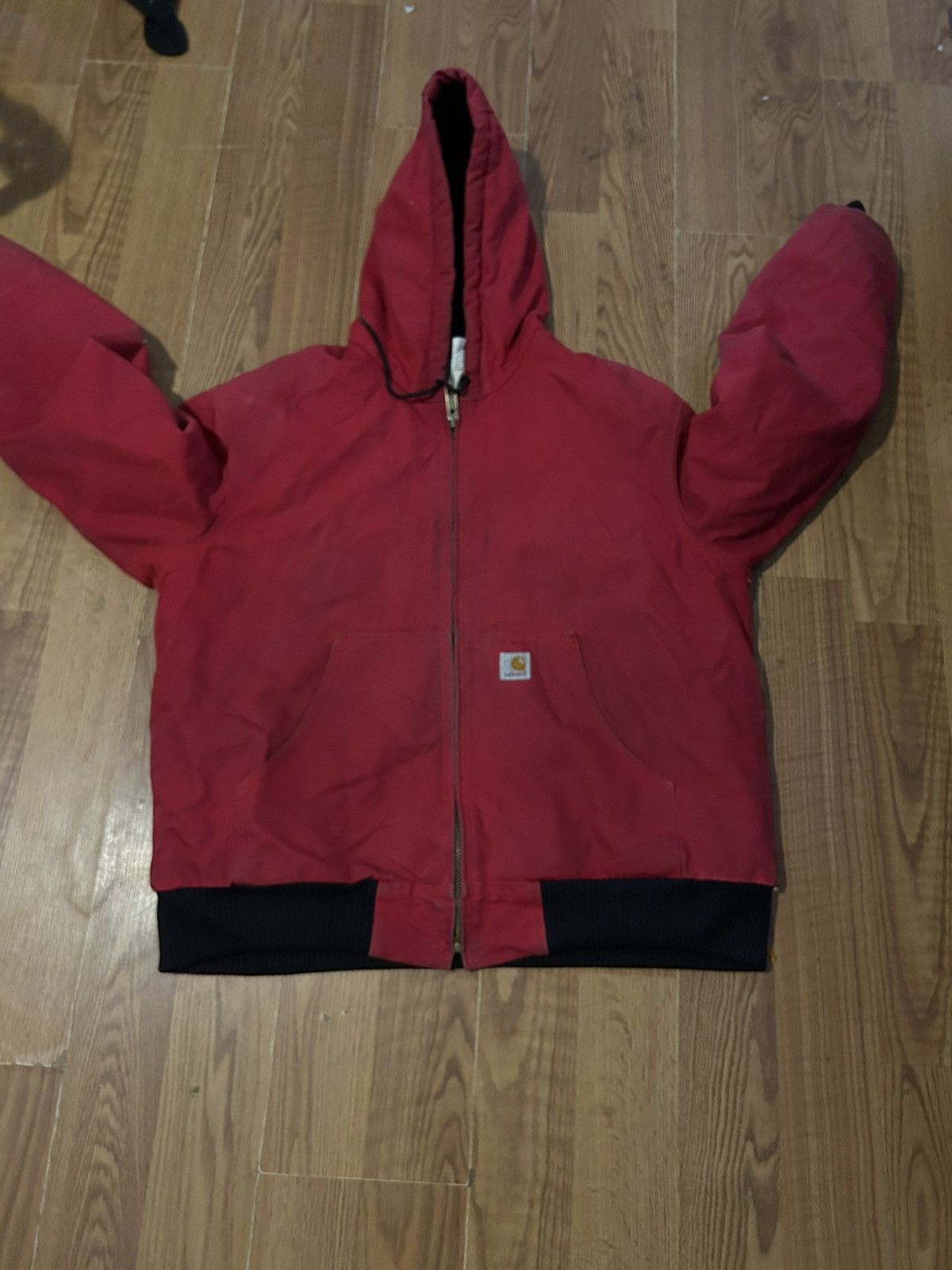 Carhartt アクティブジャケット 赤 Carhartt] Carharttのダック地、アクティブジャケットです