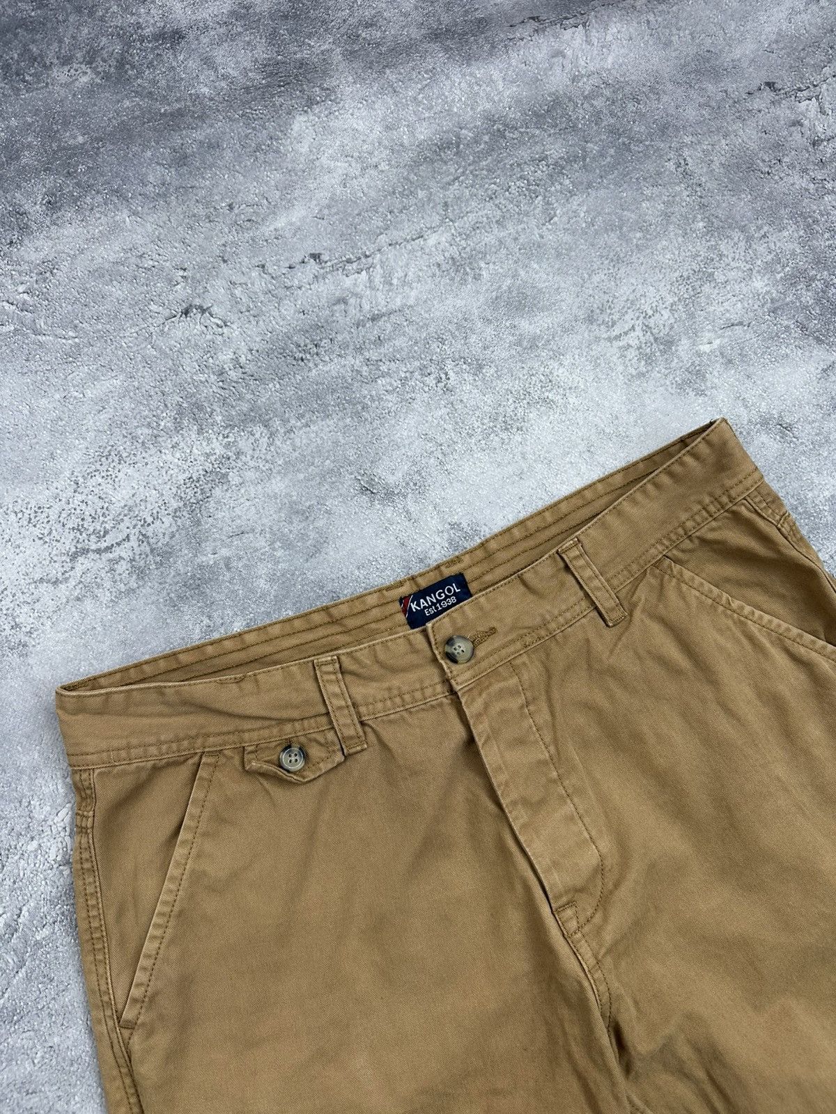 Kangol Vintage Kangol Rap Shorts Beige Rare Y2K Embroidered Logo Size US 34 / EU 50 - 7 Thumbnail