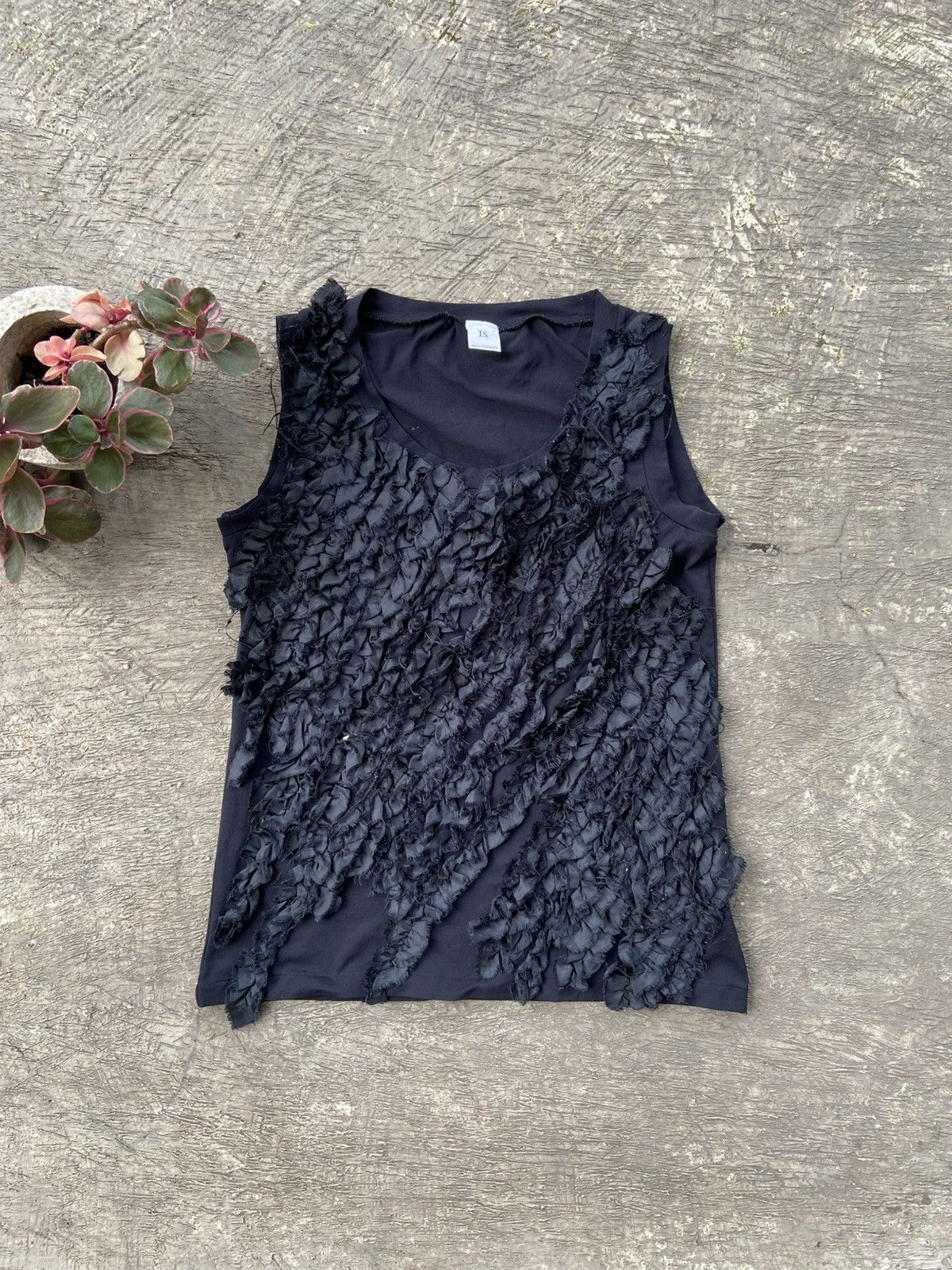 💸NEED GONE💸Sunao Kuwahara by Issey Miyake - Tank Top