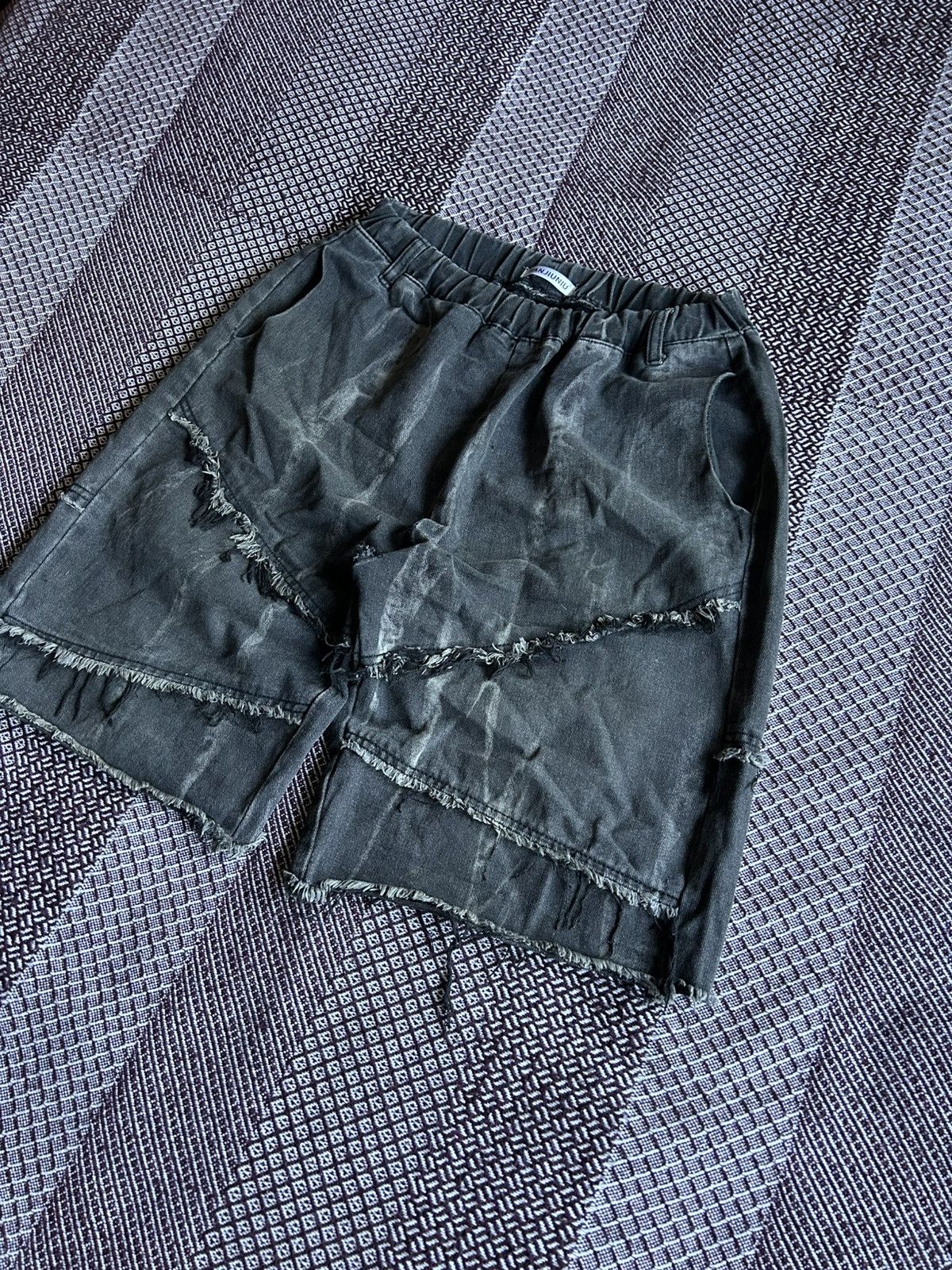 Japanese Brand Vintage Japanese Style Shorts Faded Distressed Washed Unisex Size US 34 / EU 50 - 2 Thumbnail