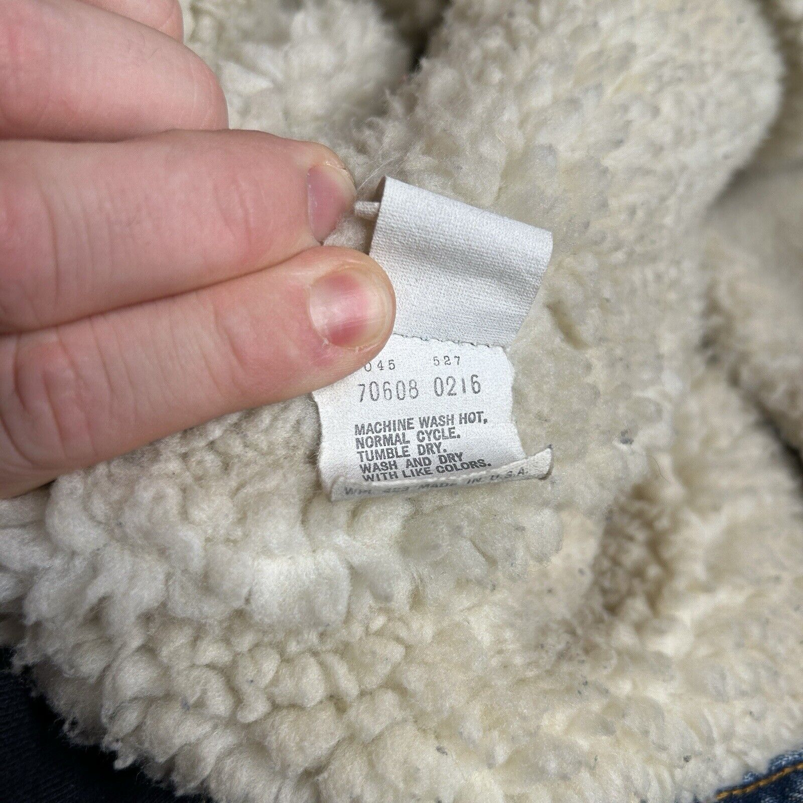 Levi's Vintage Levi’s Sherpa Lined Denim Trucker Jacket 70608 0216 Size US L / EU 52-54 / 3 - 7 Thumbnail