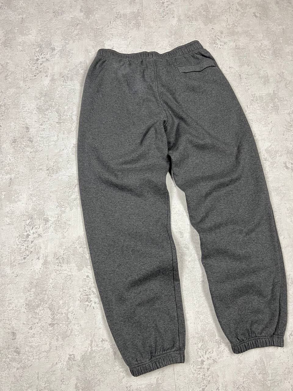 Nike Vintage Nike Baggy Grey Sweatpants Joggers Pants Size L Size US 34 / EU 50 - 9 Thumbnail