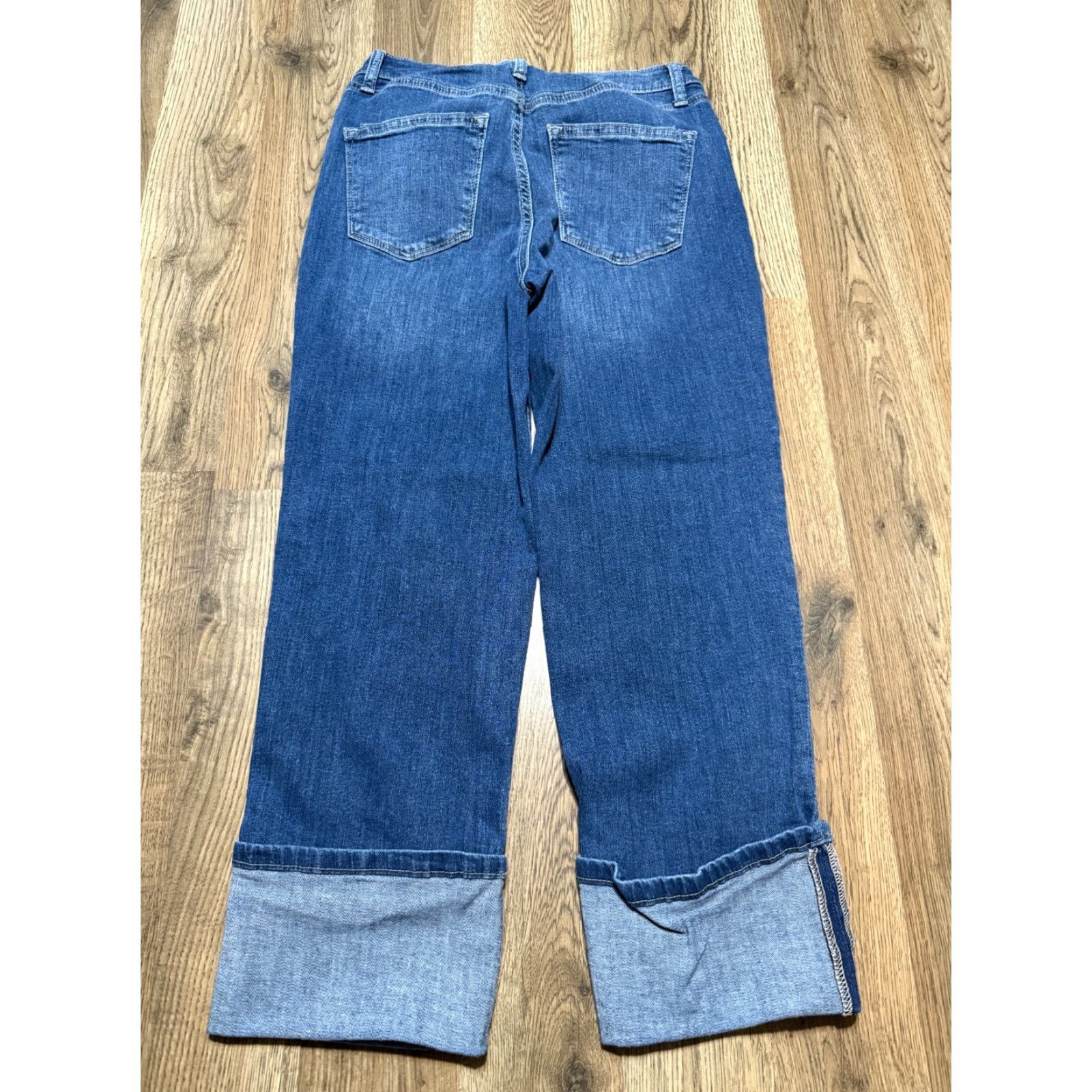 Vintage Sonoma Jeans Women 4P Blue Denim Capri Capri Jeans Pockets 5-Pocket Capris Cuffed Medium Wash 23.5 In Inseam Petites Womens Size 26" / US 2 / IT 38 - 2 Thumbnail