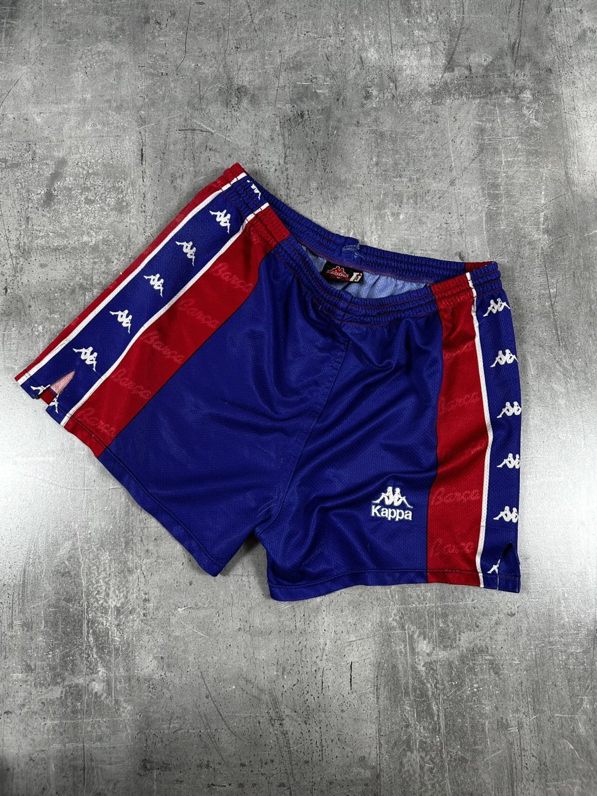 Kappa × Vintage Rare Vintage Shorts Barcelona Kappa Soccer Style 1992 Size US L / EU 52-54 / 3 - 1 Thumbnail