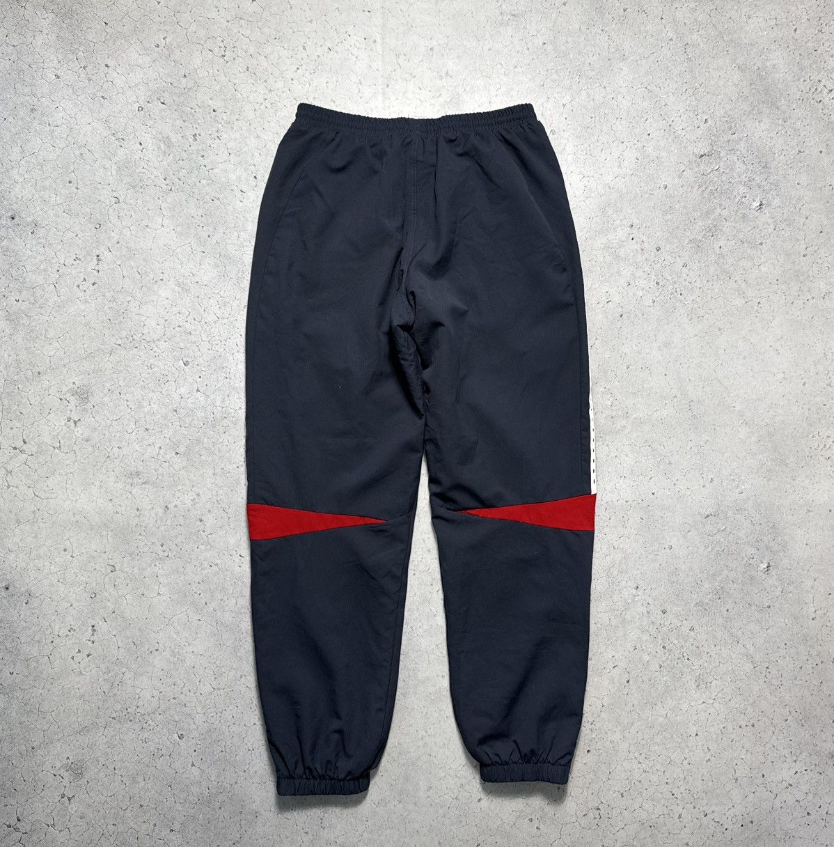 Adidas Adidas FC Liverpool Vintage Nylon Track Pants Football Size US 34 / EU 50 - 9 Thumbnail