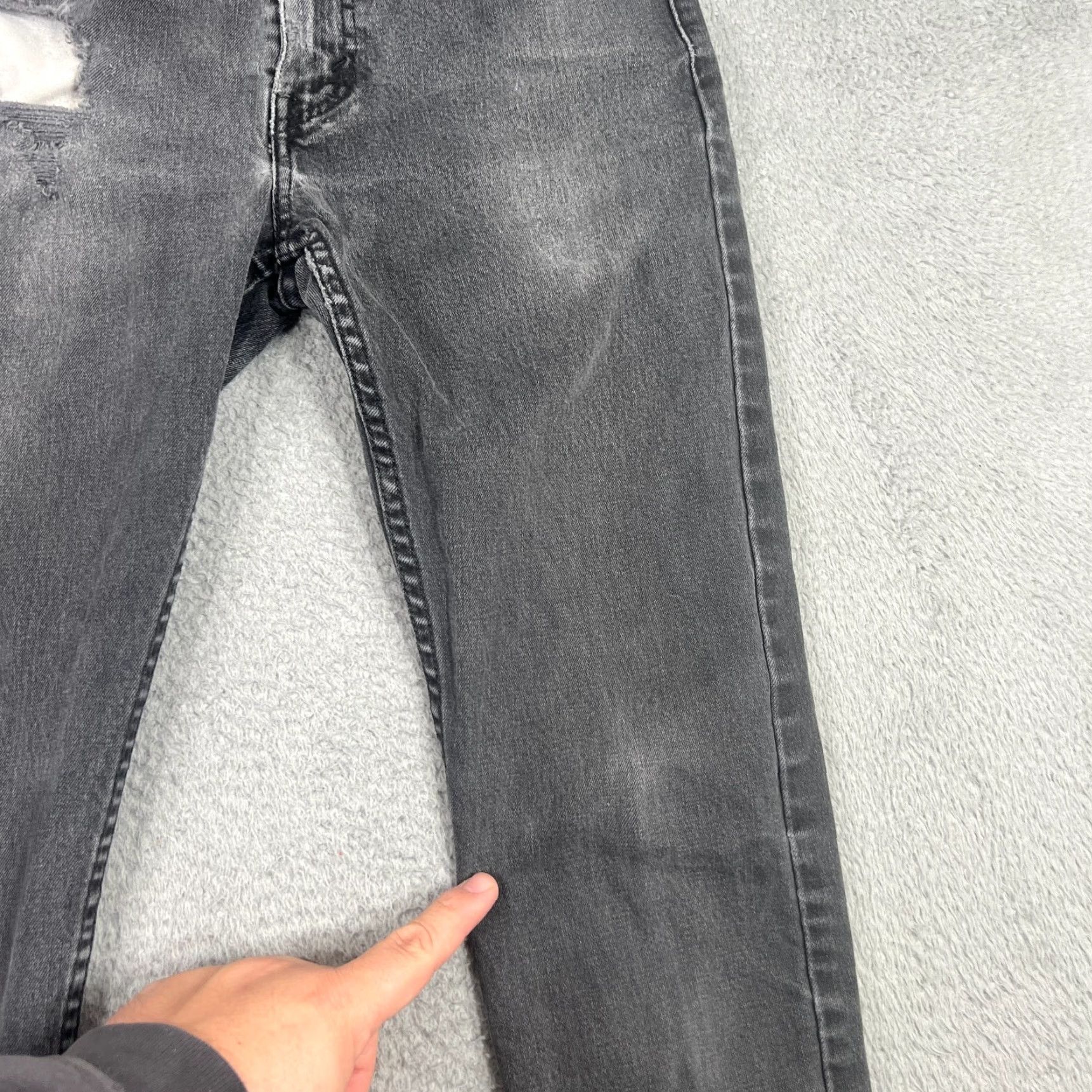 Levi's VINTAGE Levi's 510 Jeans Mens Skinny Black Denim 31x29 Regular Mid Rise Distressed 5-Pocket Grunge Hip Hop USA Boys Girls Mens Size US 31 - 3 Thumbnail