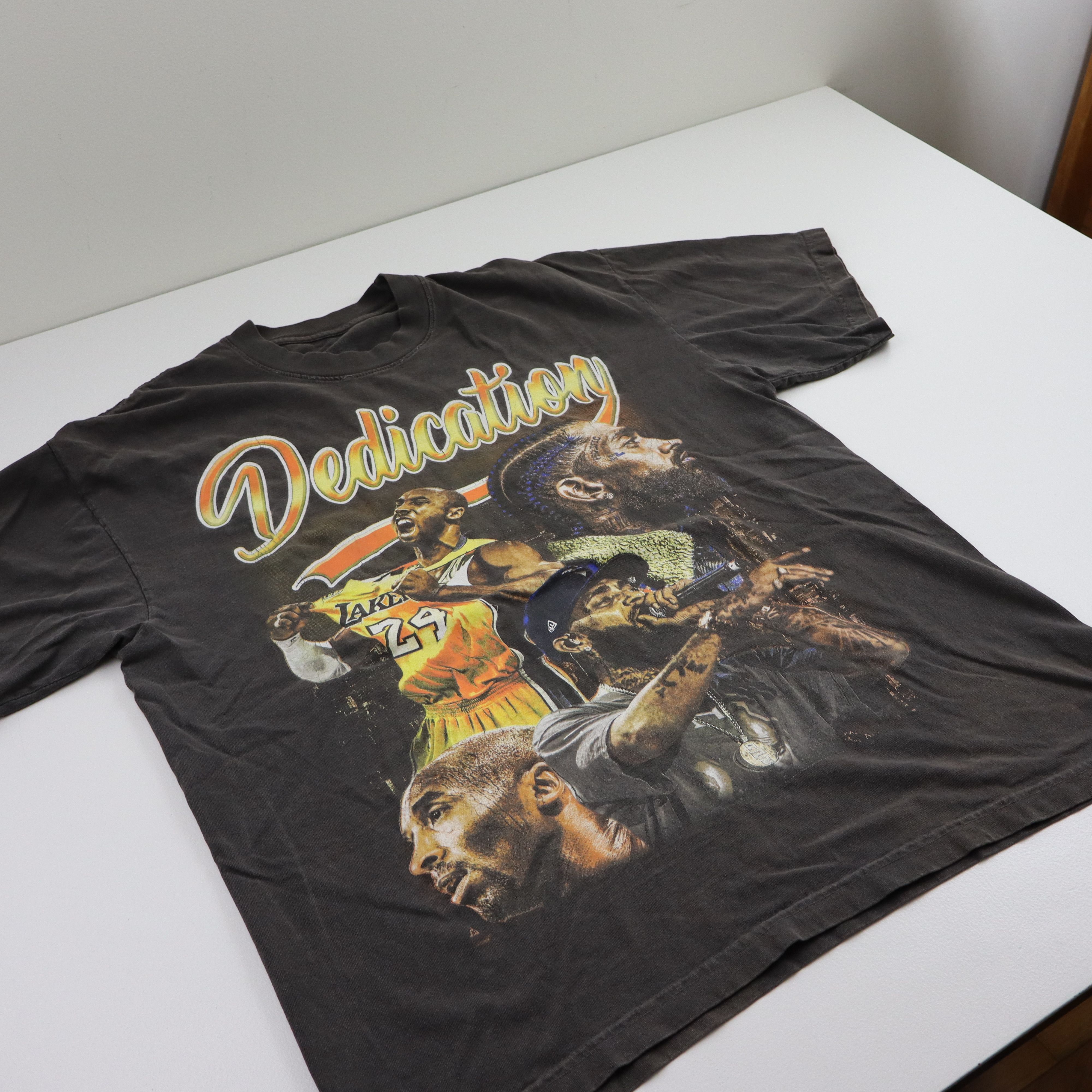Vintage Kobe Bryant Nipsy Hussle Dedication Rap Tee Made In USA Size US L / EU 52-54 / 3 - 2 Thumbnail