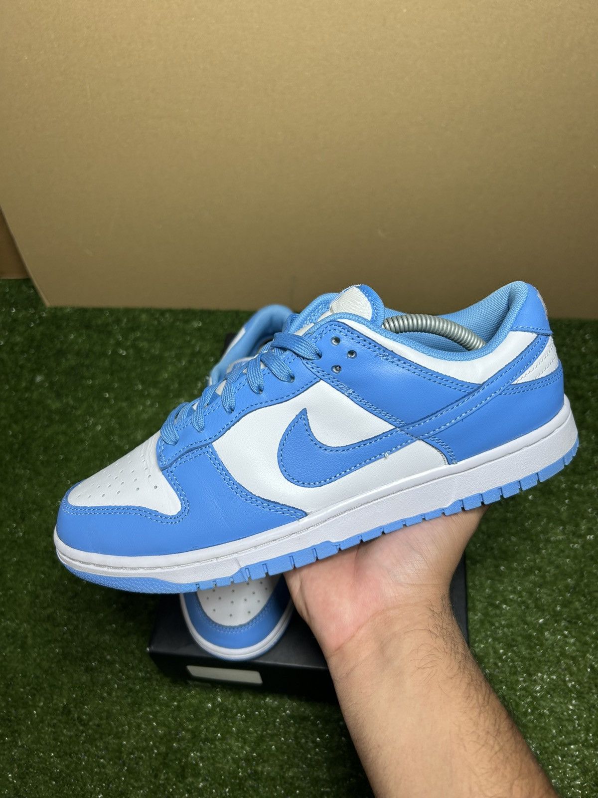Nike Nike dunk low UNC 2021 Size US 10 / EU 43 - 2 Thumbnail