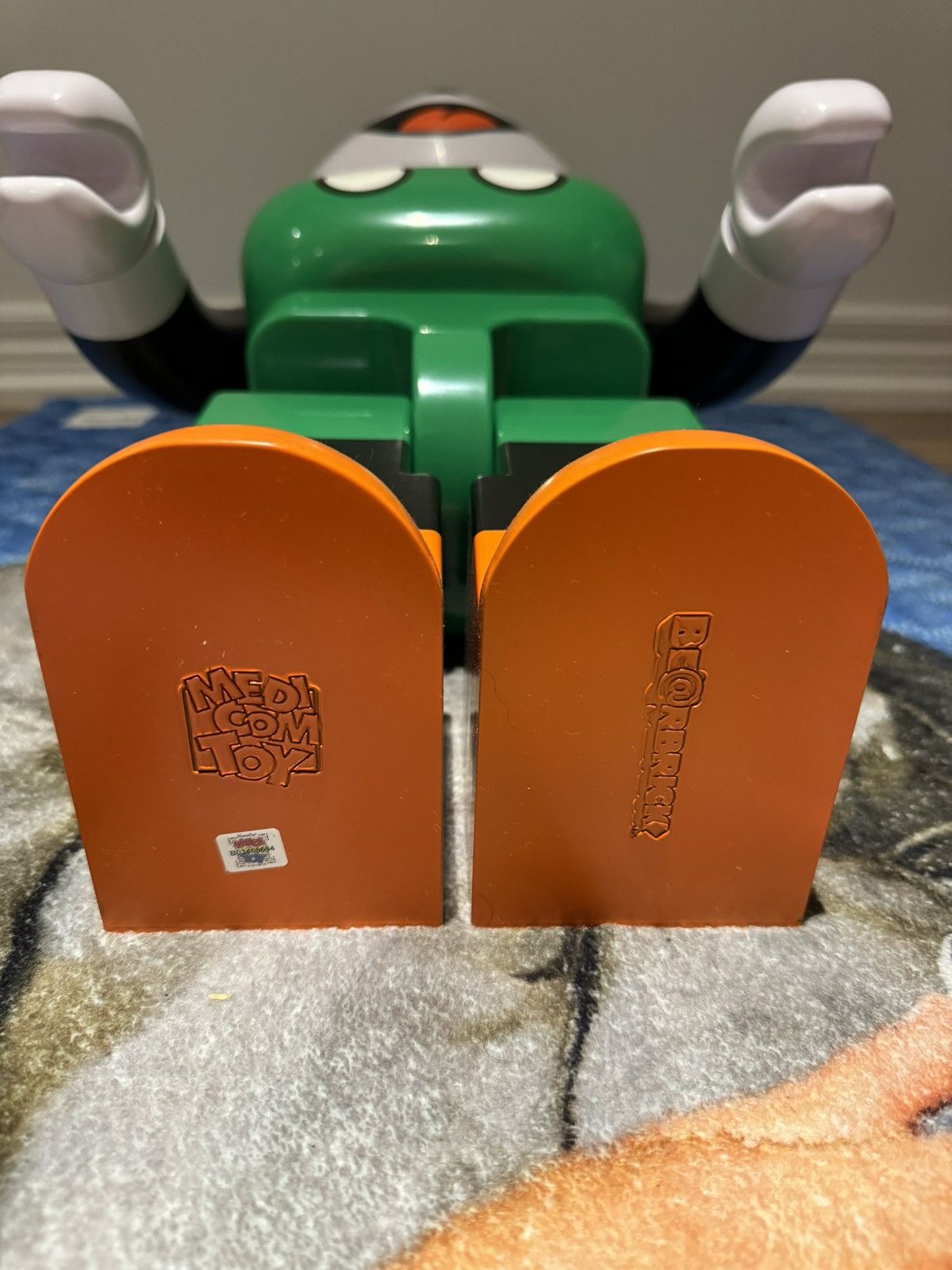 Medicom Toy Mickey Mouse Bearbrick 1000% Size ONE SIZE - 5 Thumbnail