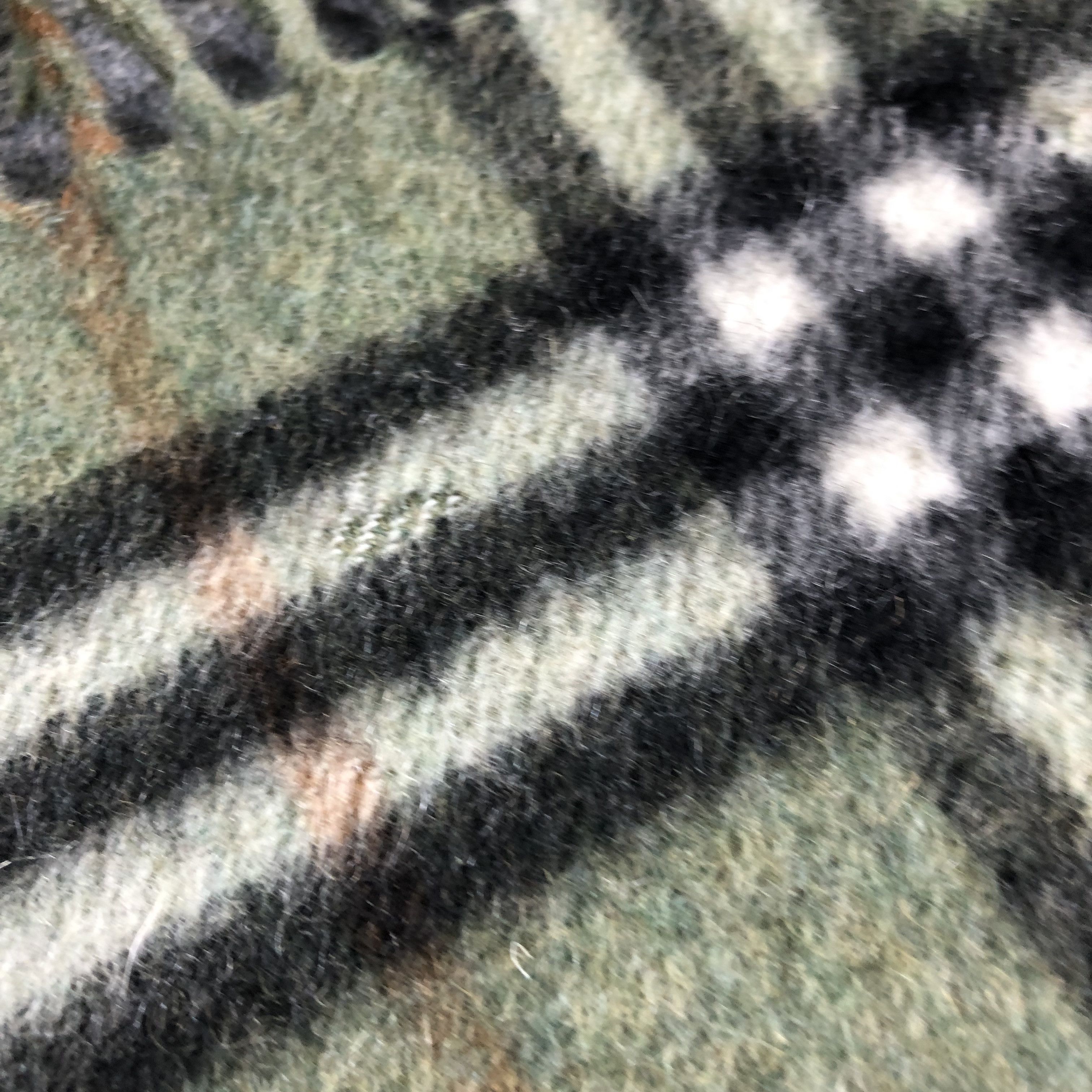 Burberry Burberrys Nova Check Cashmere Scarf Muffler Neckwear V2522 Size ONE SIZE - 8 Thumbnail