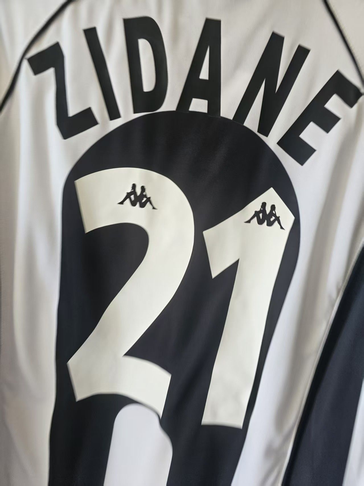 Other #21 Zidane Jersey 1998 Juventus Home Size US XL / EU 56 / 4 - 3 Thumbnail