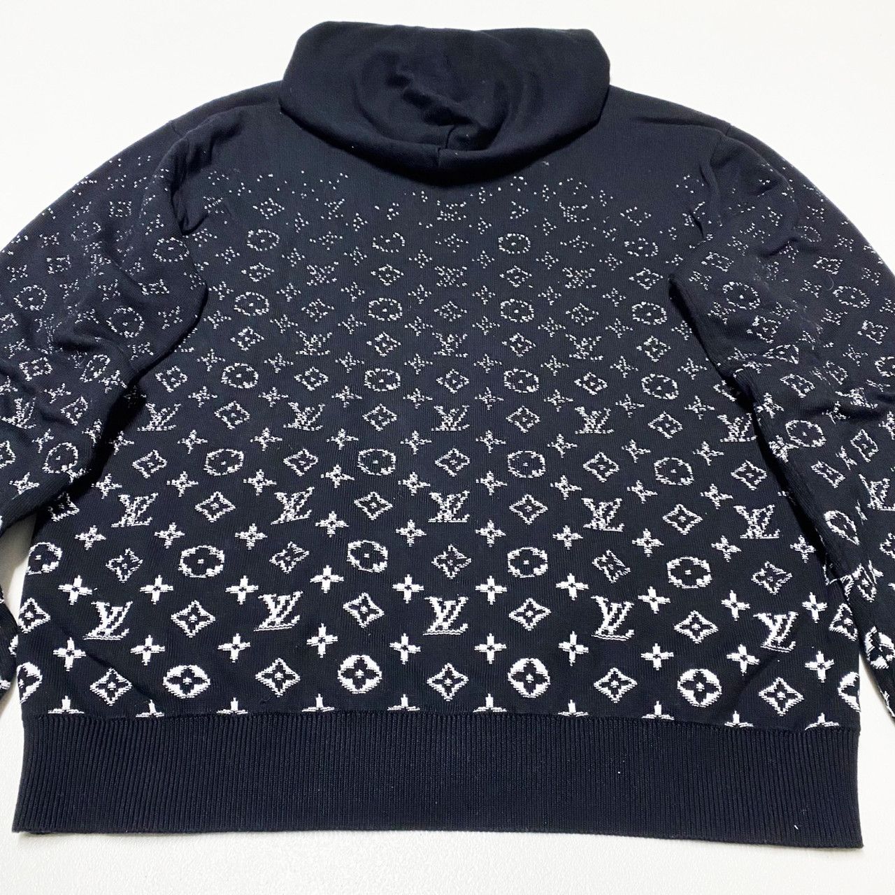 Louis Vuitton Louis vuitton mens gradient hoodie Small S black monogram Size US S / EU 44-46 / 1 - 5 Thumbnail