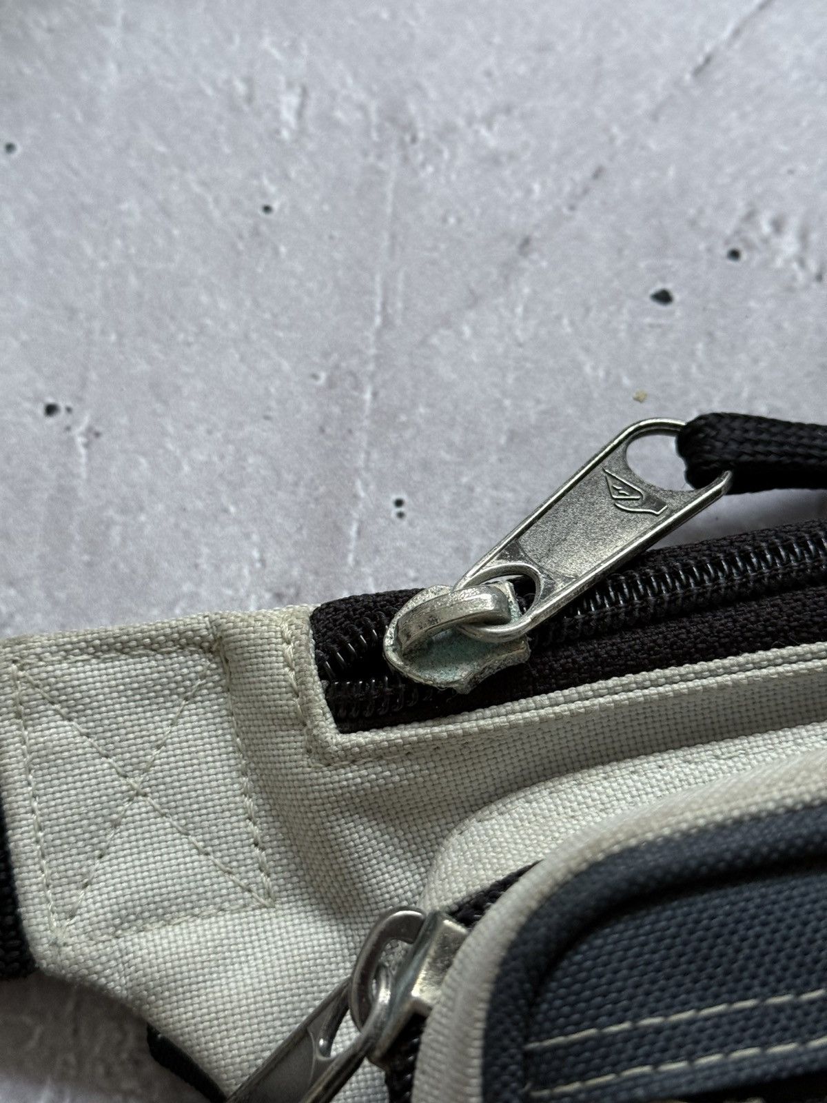 Quiksilver Vintage Quiksilver Waist Bag 90s Size ONE SIZE - 7 Thumbnail