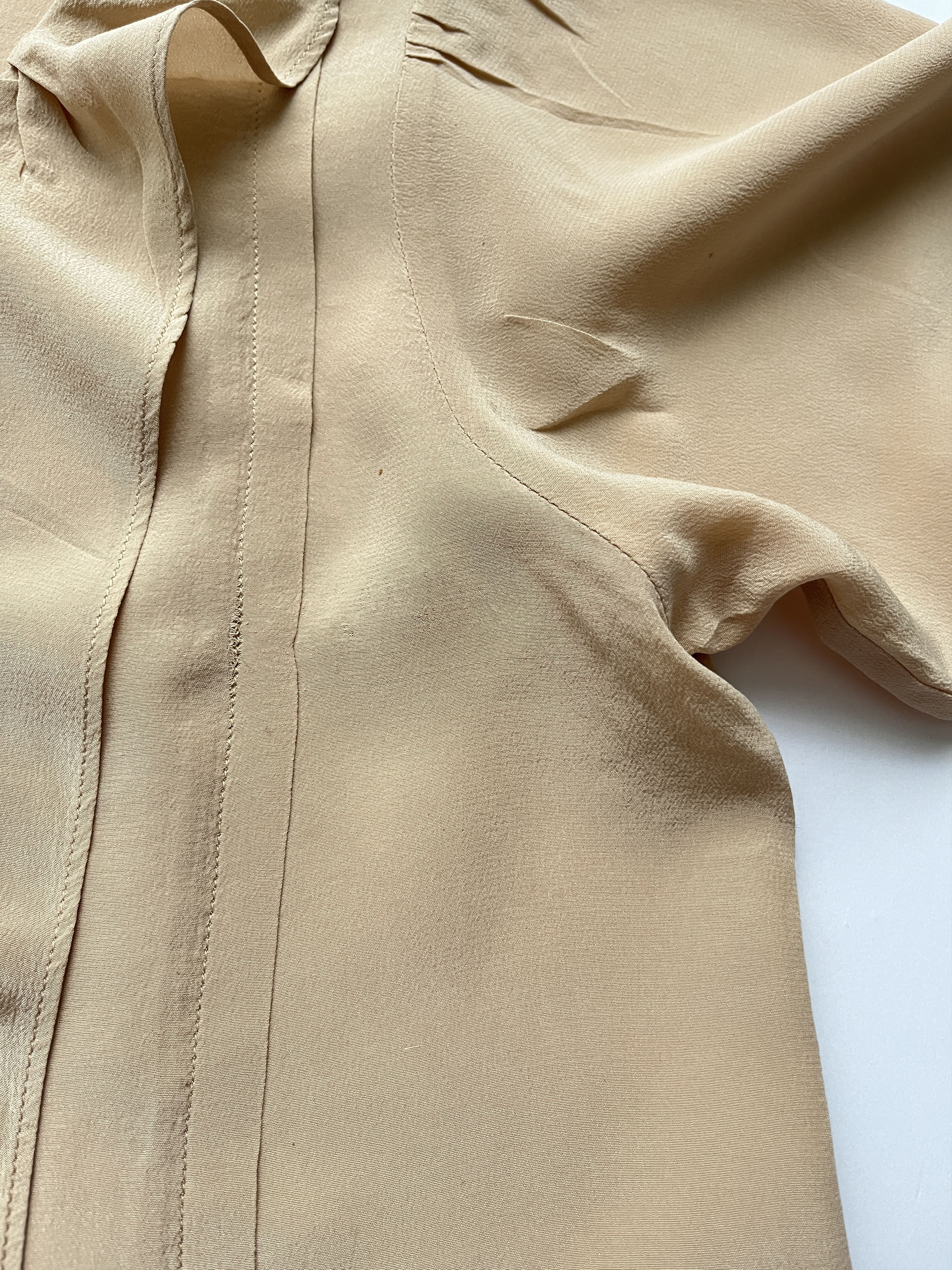 Miu Miu ⚡️QUICK SALE⚡️Miu Miu Beige Short Sleeve Button Up Blouse Size M / US 6-8 / IT 42-44 - 6 Thumbnail