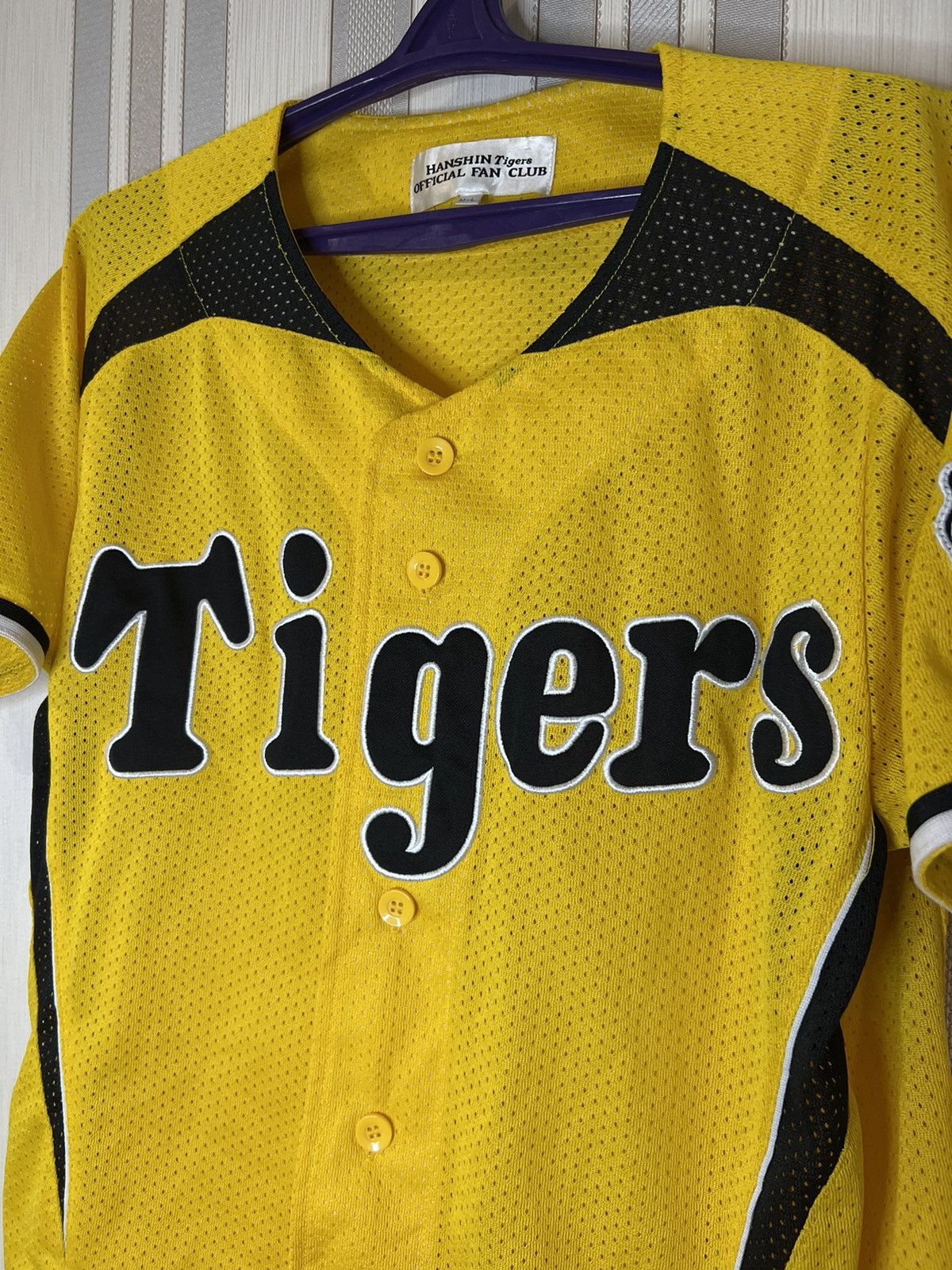 Mizuno Vintage Mizuno Hanshin Tigers Baseball Jersey Shirt Size US M / EU 48-50 / 2 - 3 Thumbnail