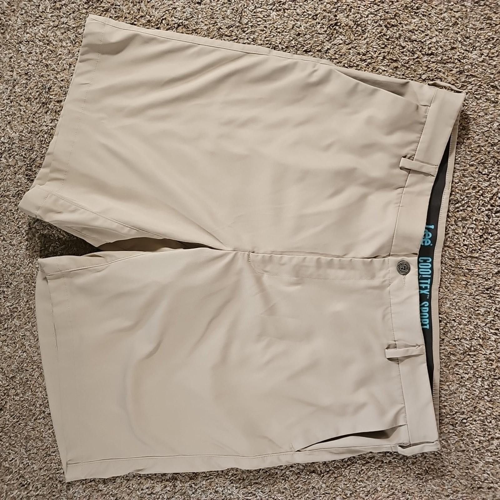Lee LEE Cooltex Sport Sz 42 Khaki Golf Shorts Size US 42 / EU 58 - 1 Thumbnail