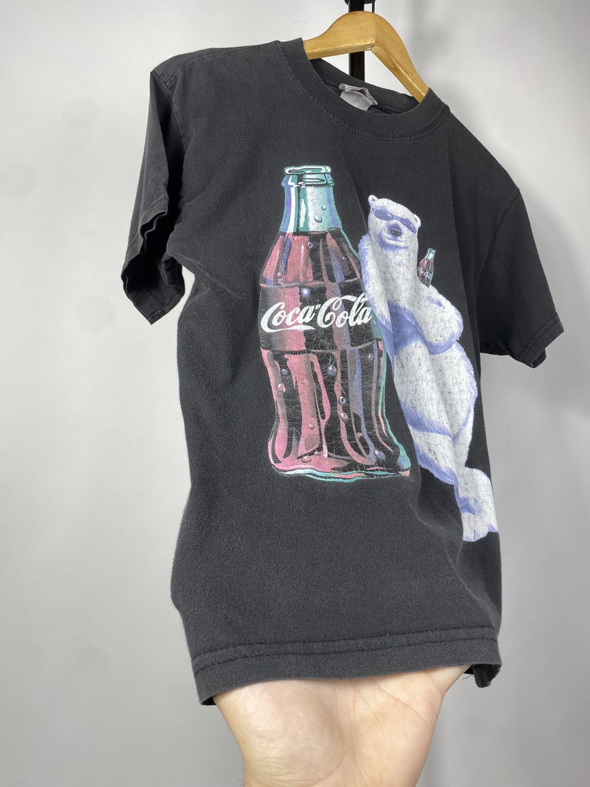 Coca Cola × Vintage Rare Vintage 90s Faded Coca Cola Logo Polar Bear Tee Tshirt Size US S / EU 44-46 / 1 - 3 Thumbnail