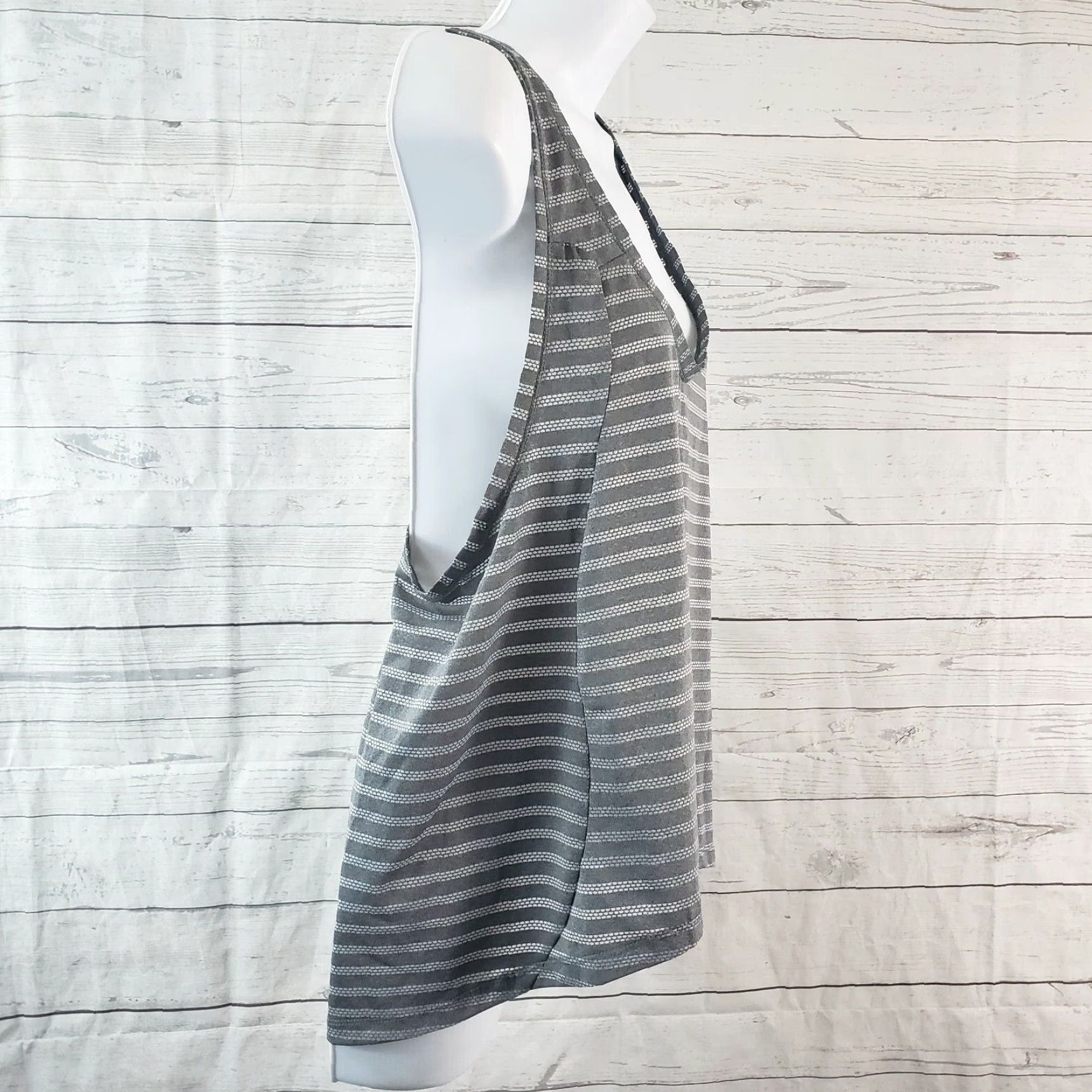 Vintage Zyia Womens Nimbus Split Back Tank XL Gray Striped Scoop Neck Shirt Tank Ladies Casual Skinny Basic Size XL / US 12-14 / IT 48-50 - 3 Thumbnail