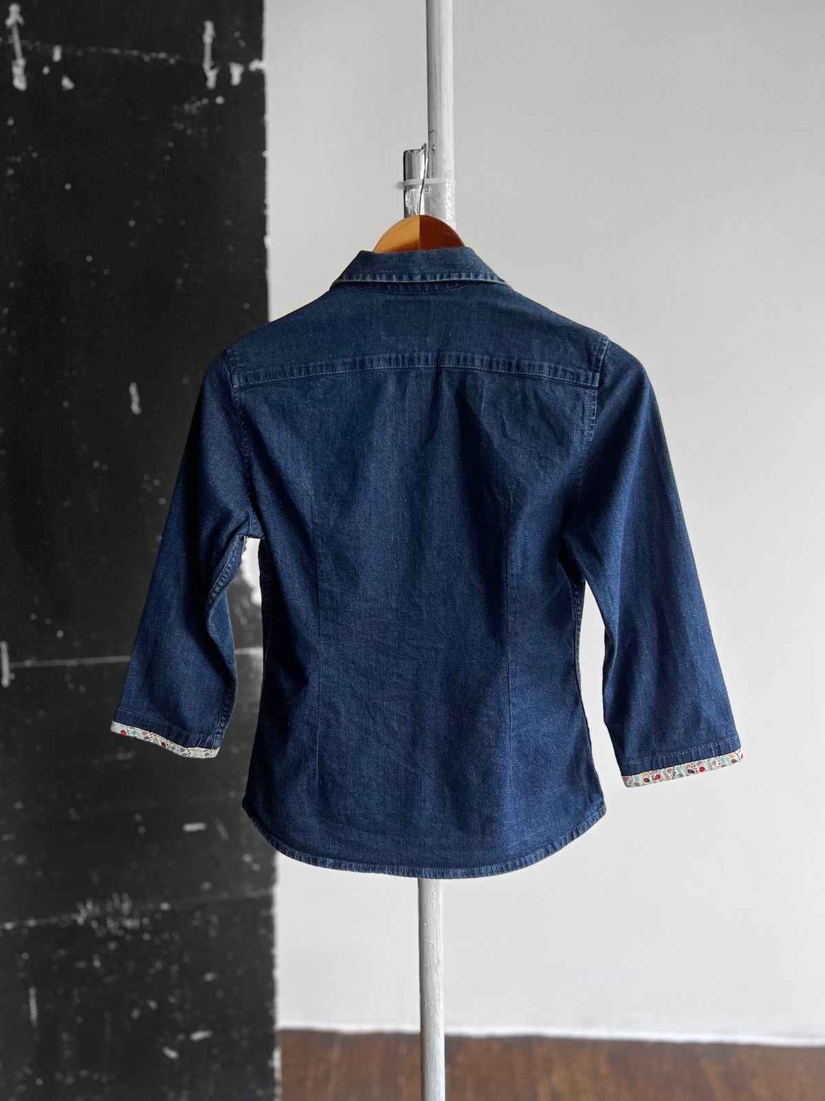 Levi's × Levi's Vintage Clothing × Vintage Levis Womens Vintage Button Blue Denim Jean Shirt Size S / US 4 / IT 40 - 3 Thumbnail