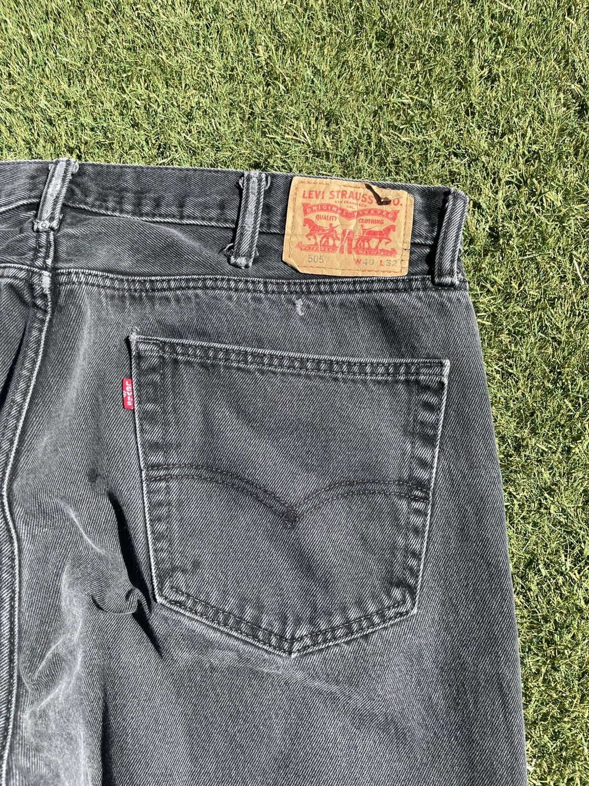 Levi's Vintage Levis 505 Jeans Men's Black Denim Men’s Size 38x27 Size US 38 / EU 54 - 6 Thumbnail