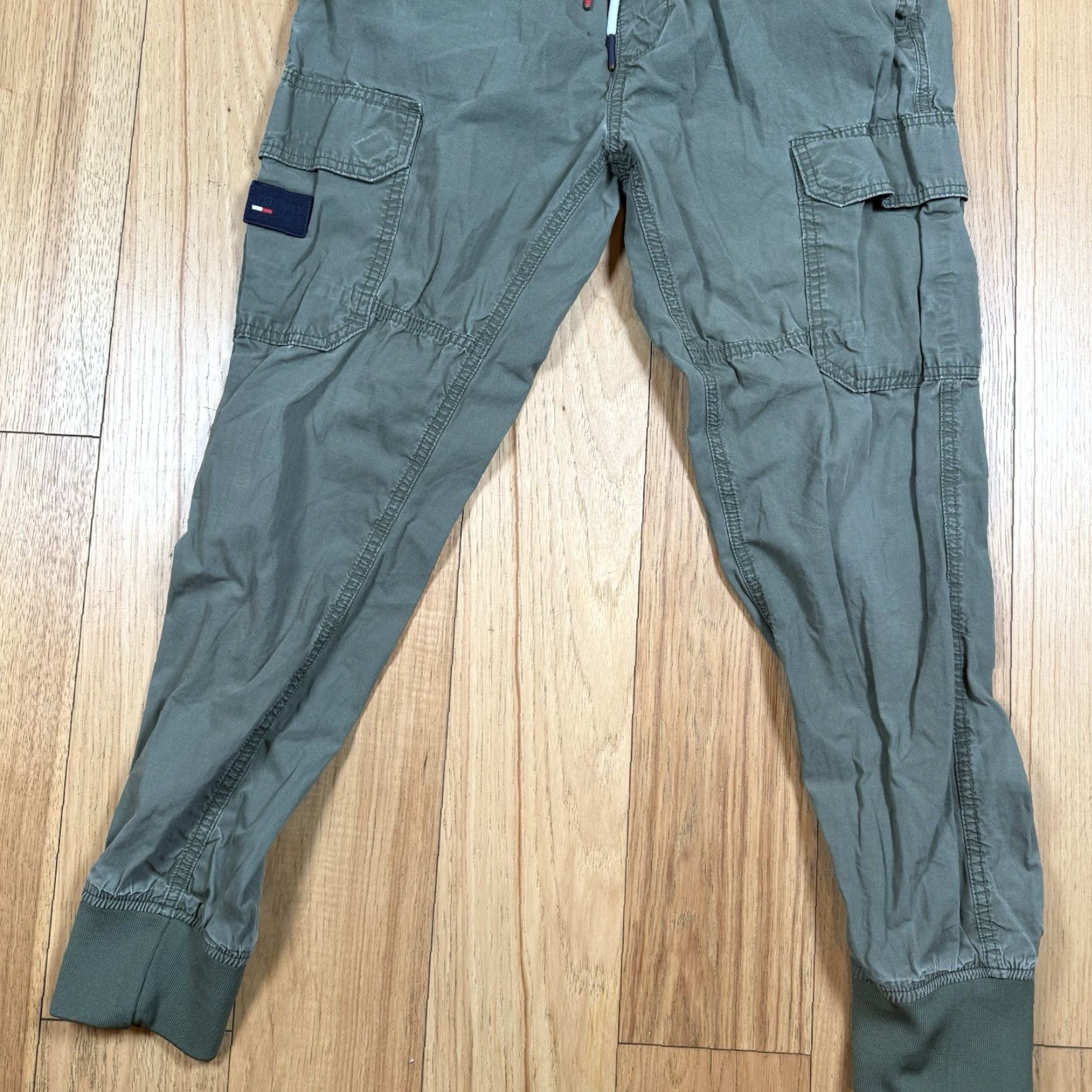 Tommy Hilfiger VINTAGE Tommy Hilfiger Cargo Pants Jogger Mens Small Green 28x27 Inseam 27 Lightweight Paratrooper S Pants Mens Green Size US 29 - 3 Thumbnail