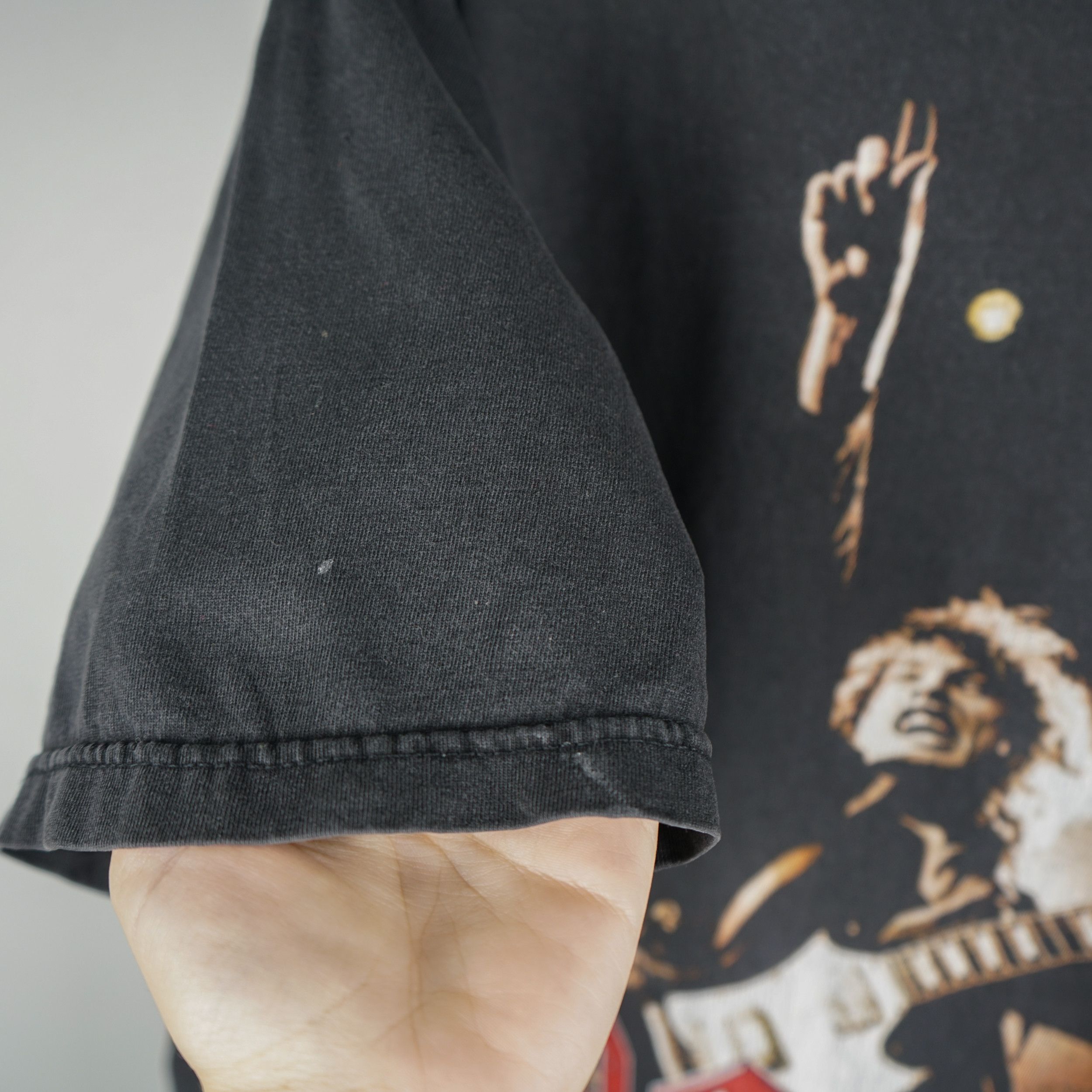 Band Tees × Vintage Vintage 90s ACDC T-Shirt Angus Young Size US L / EU 52-54 / 3 - 11 Thumbnail