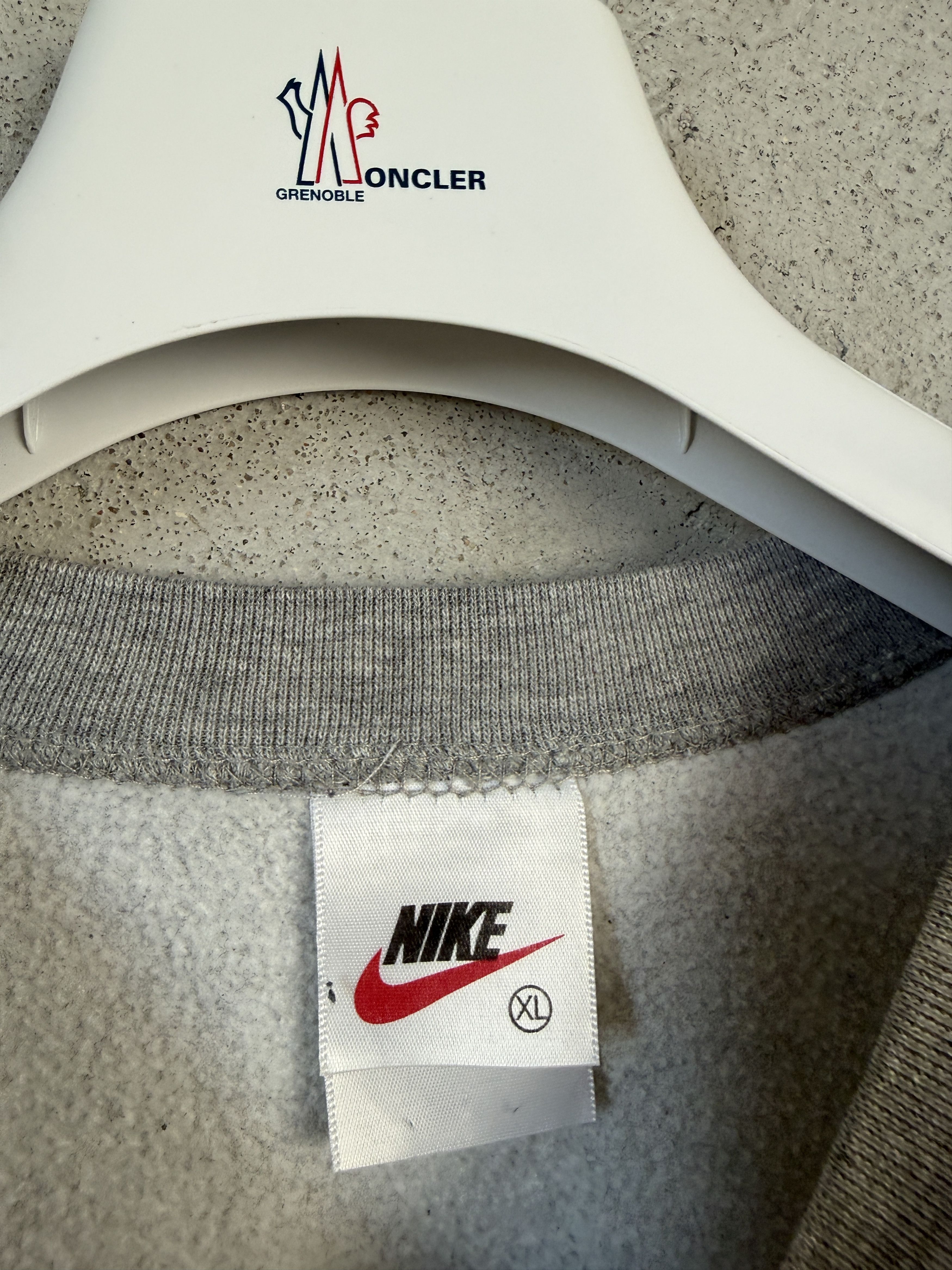 Nike Nike small swoosh sweatshirt crewneck 90s boxy Size US XL / EU 56 / 4 - 3 Thumbnail