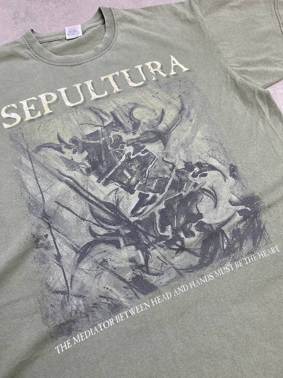 Band Tees Vintage Sepultura The Mediator Album Promo T-Shirt Size US L / EU 52-54 / 3 - 6 Thumbnail