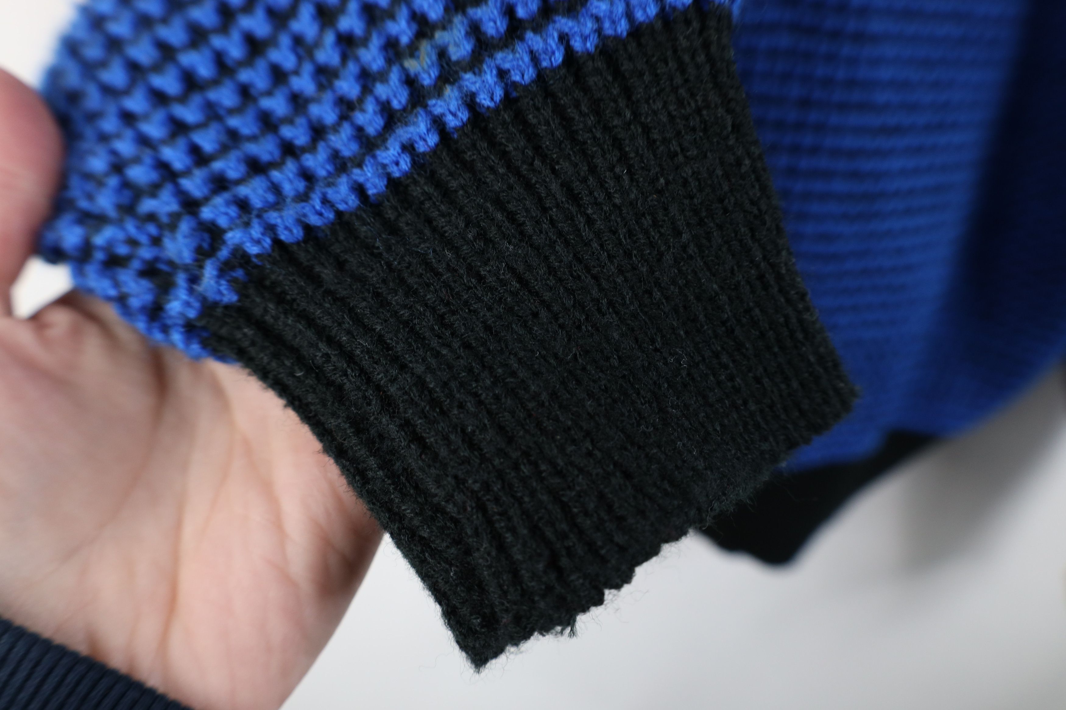 Vintage Vintage 90s Streetwear Trim Chunky Thermal Knit Sweater Blue Size US M / EU 48-50 / 2 - 6 Thumbnail