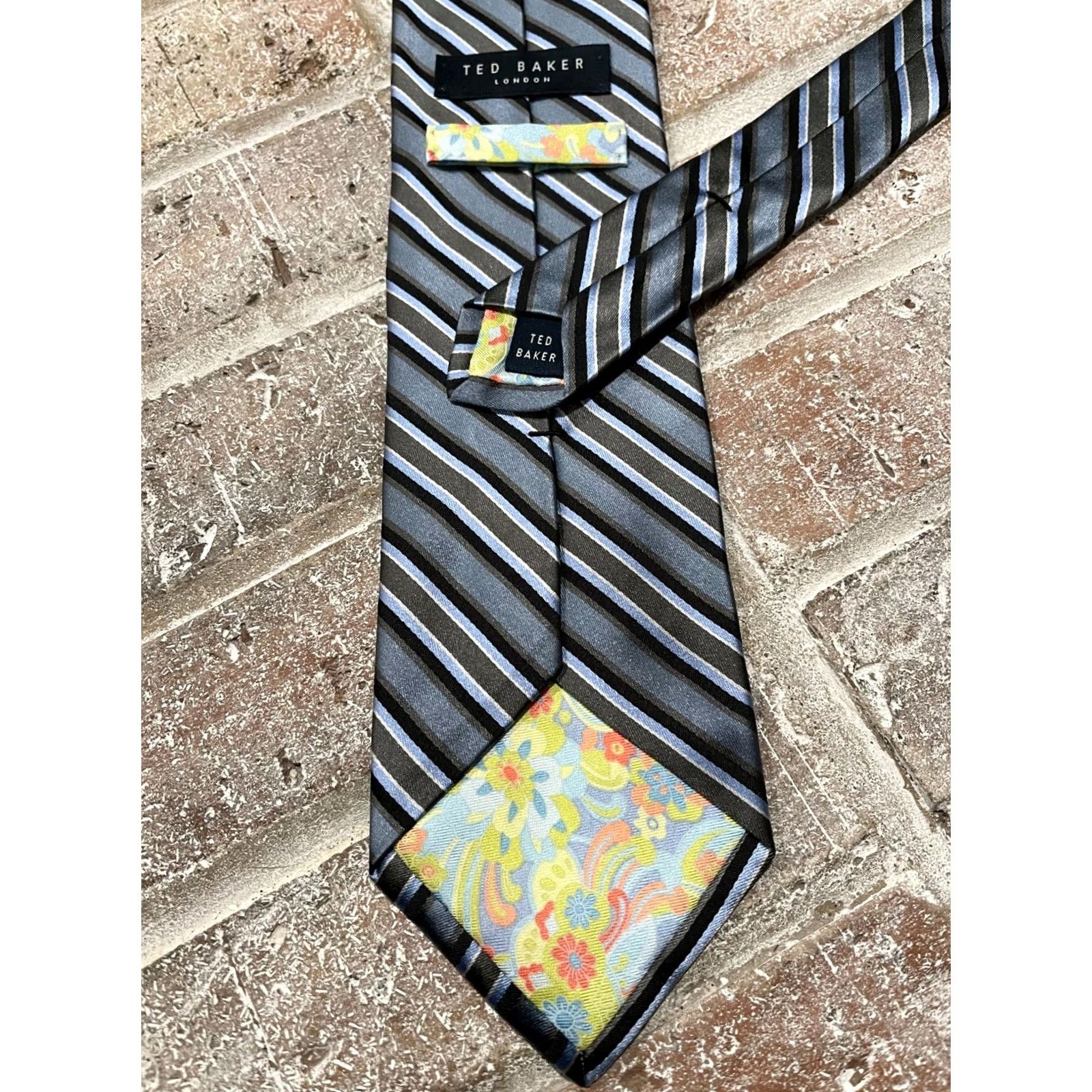 Ted Baker Ted Baker Tie Mens Blue London Gray Diagonal Stripes Made USA Silk Neck Size ONE SIZE - 2 Thumbnail