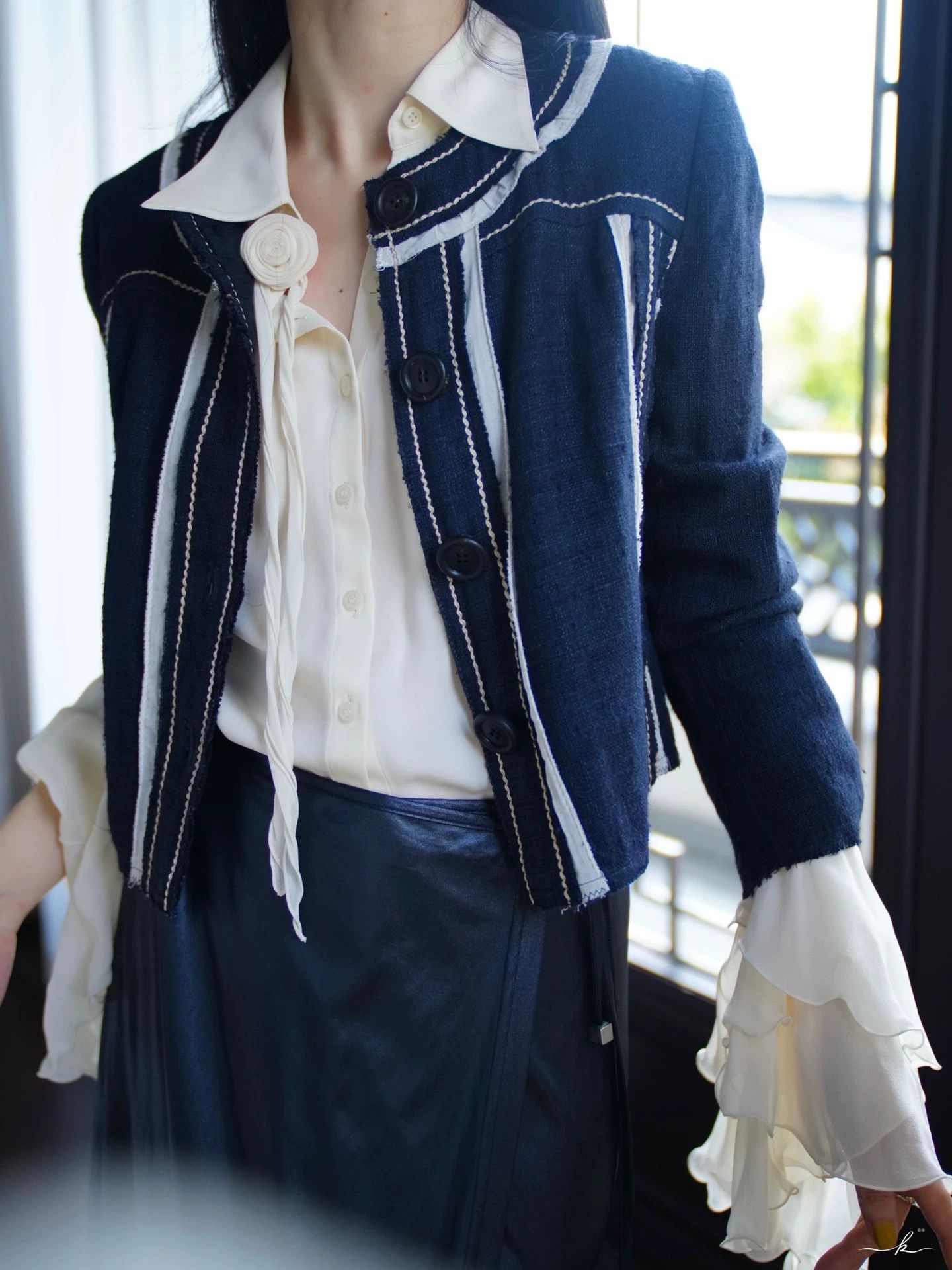 Prada Prada Vintage Navy Blue Silk Round Neck Blazer IT42/M Size M / US 6-8 / IT 42-44 - 3 Thumbnail