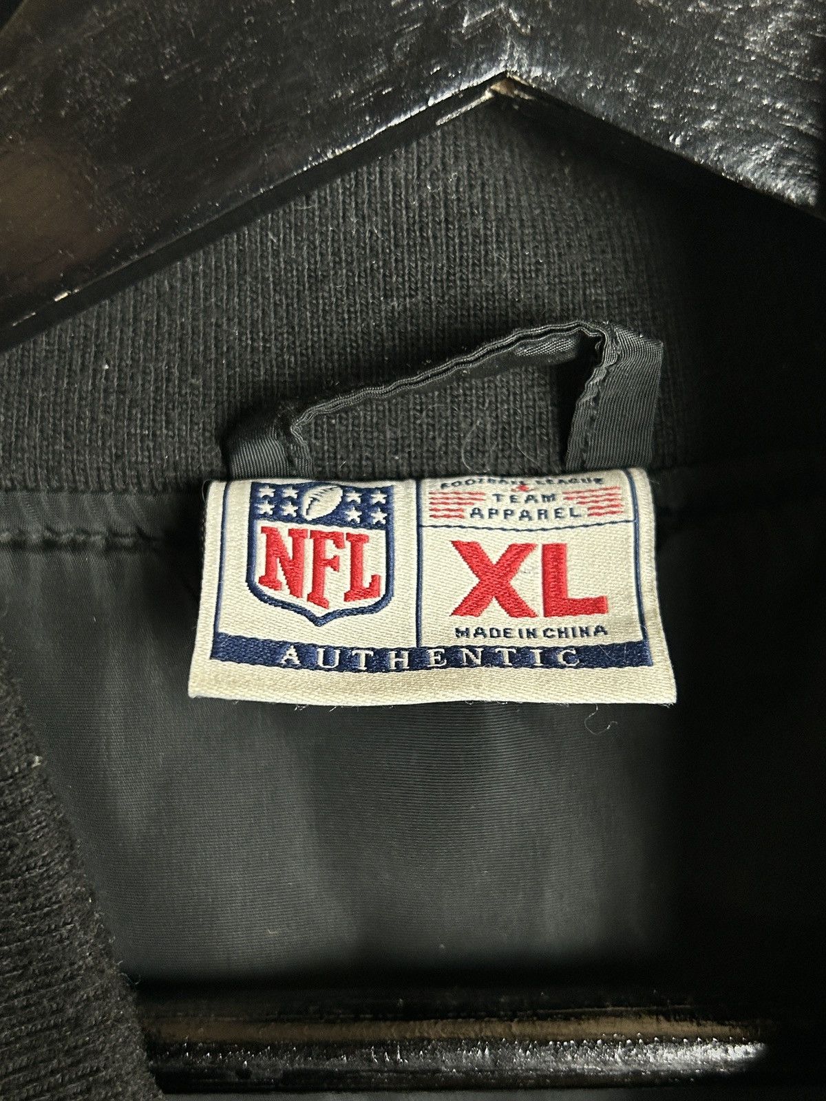 NFL NFL Raiders Oakland Los Angeles Black Bomber Jacket XL Size US XL / EU 56 / 4 - 8 Thumbnail