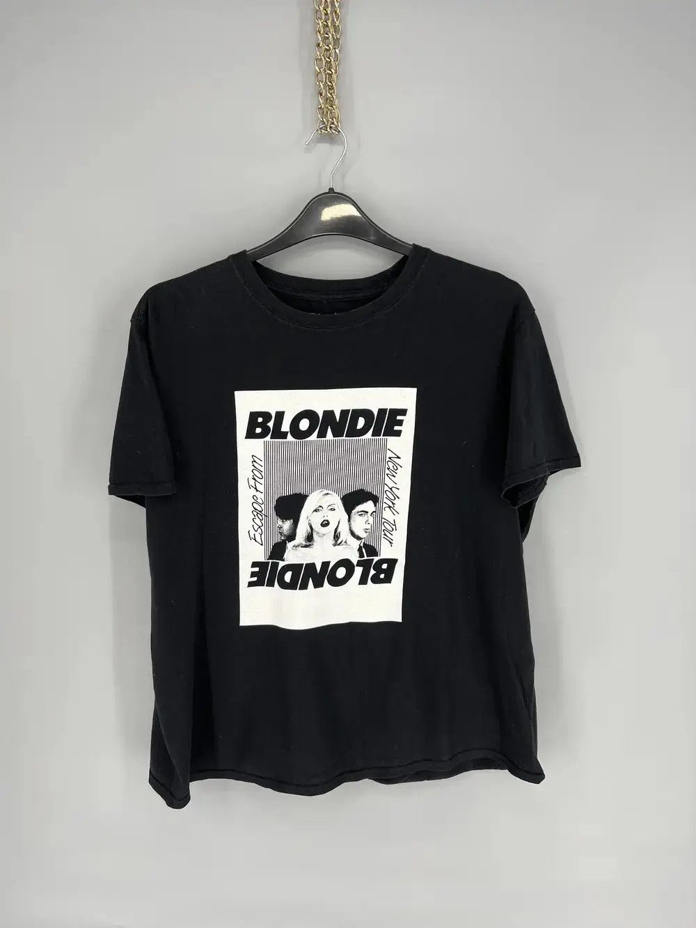 Band Tees 2019 Blondie New York Tour T Shirt Size US M / EU 48-50 / 2 - 1 Thumbnail