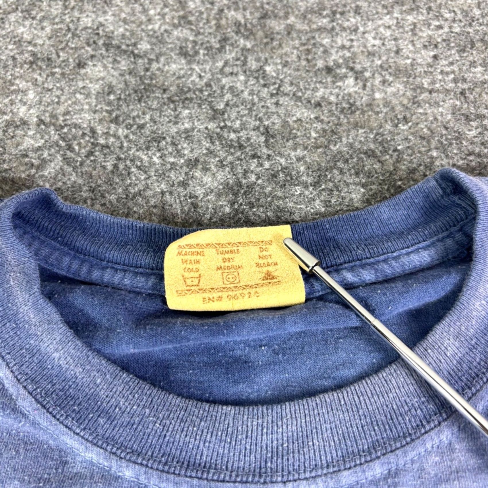 The Mountain VINTAGE The Mountain T-Shirt Graphic Print Crew Neck Short Sleeve Blue 2XL Men Size US XXL / EU 58 / 5 - 6 Thumbnail
