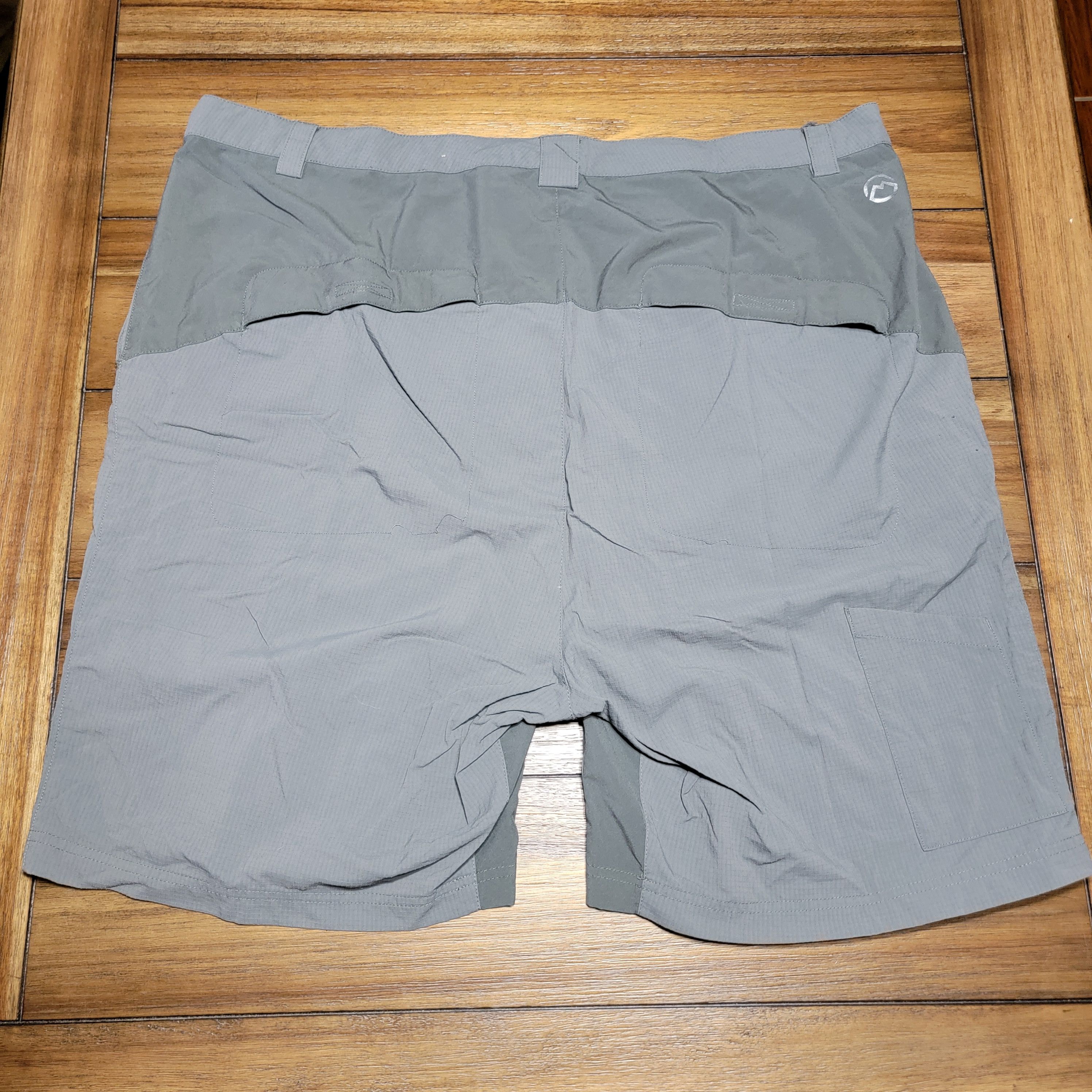 Other Magellan Outdoors Dark Grey Shorts - Size 44 Size US 44 / EU 60 - 3 Thumbnail
