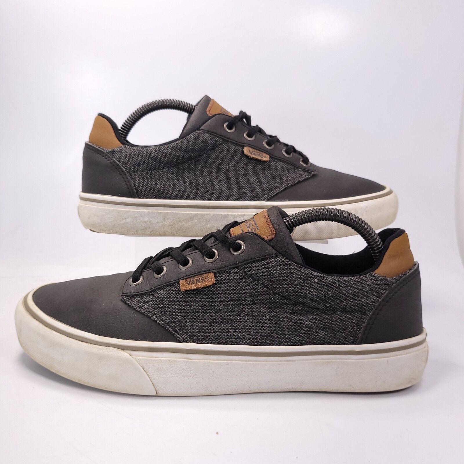 Vans Vans Off The Wall Lace Up Athletic Sneaker Shoe Men Size 8.5 Size US 8.5 / EU 41-42 - 5 Thumbnail