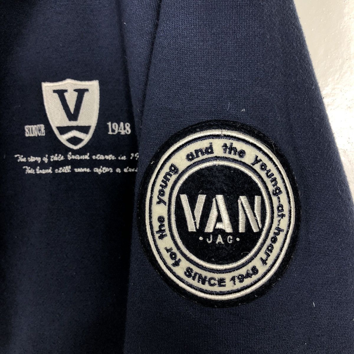 Japanese Brand 🔥90’s Vintage Varsity Jacket Van Jac Big Logo Issey Miyake Size US L / EU 52-54 / 3 - 14 Thumbnail