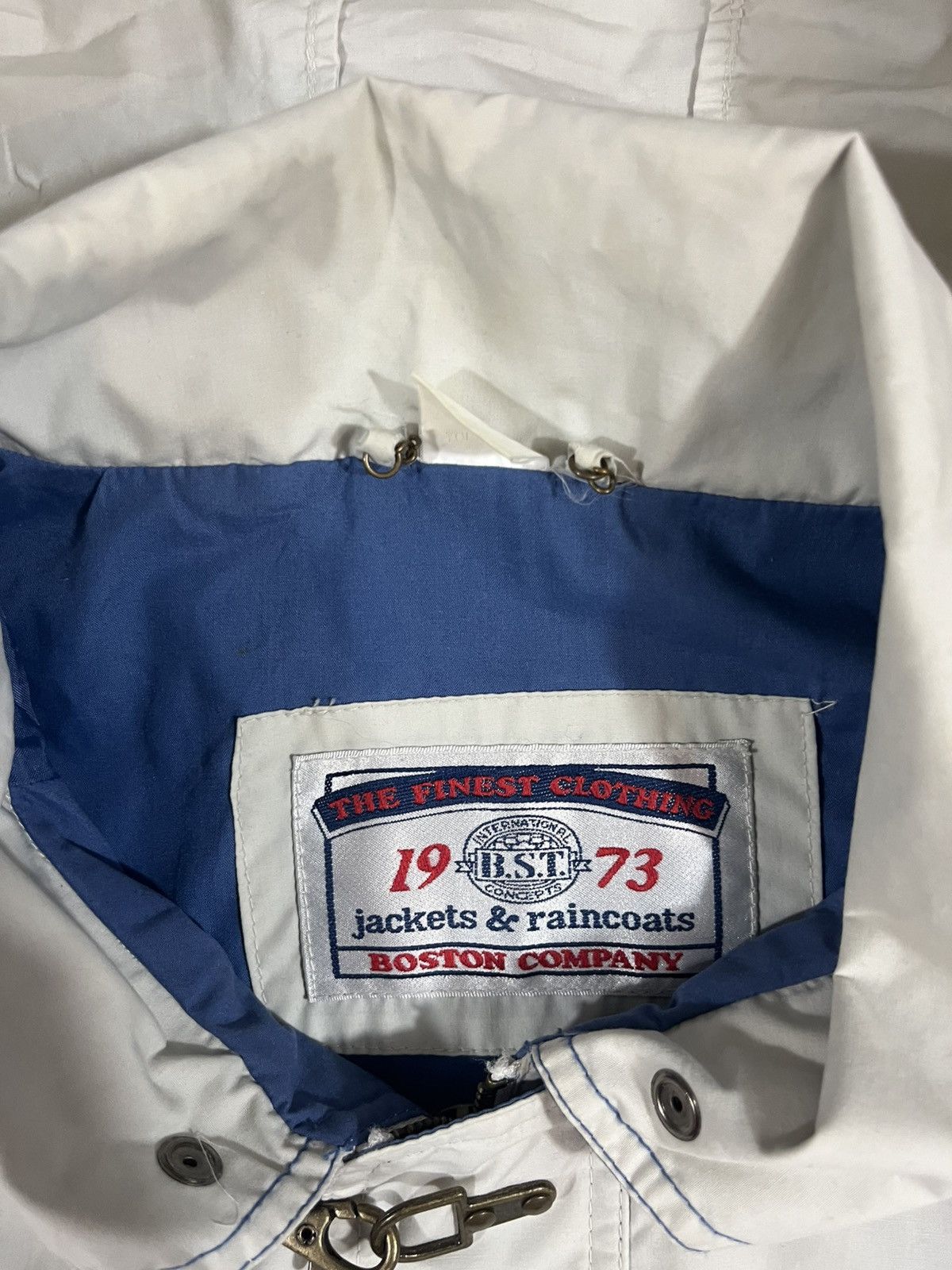 Vintage Vintage Fireman Clasp Windbreaker Jacket White Size US L / EU 52-54 / 3 - 5 Thumbnail