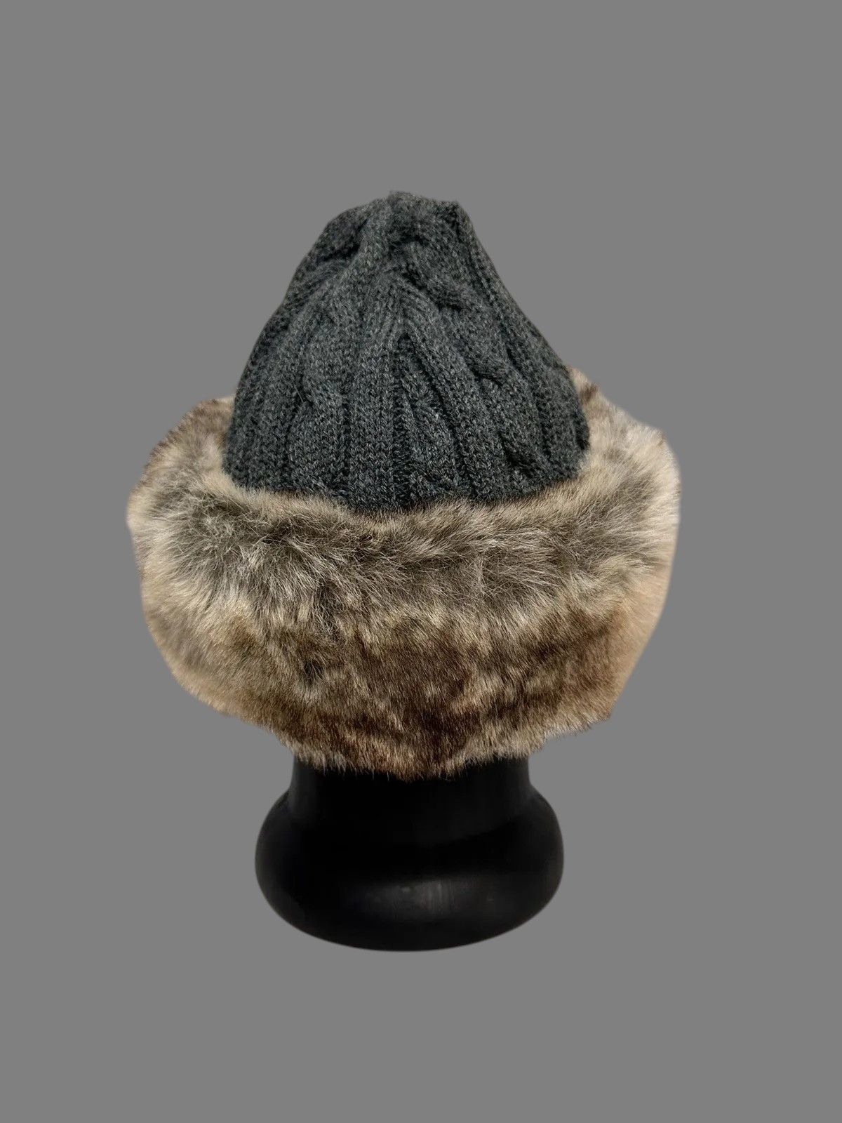 If Six Was Nine Vintage Barts Gray Knit Hat with Fur Trim Y2K One Size Size ONE SIZE - 6 Thumbnail